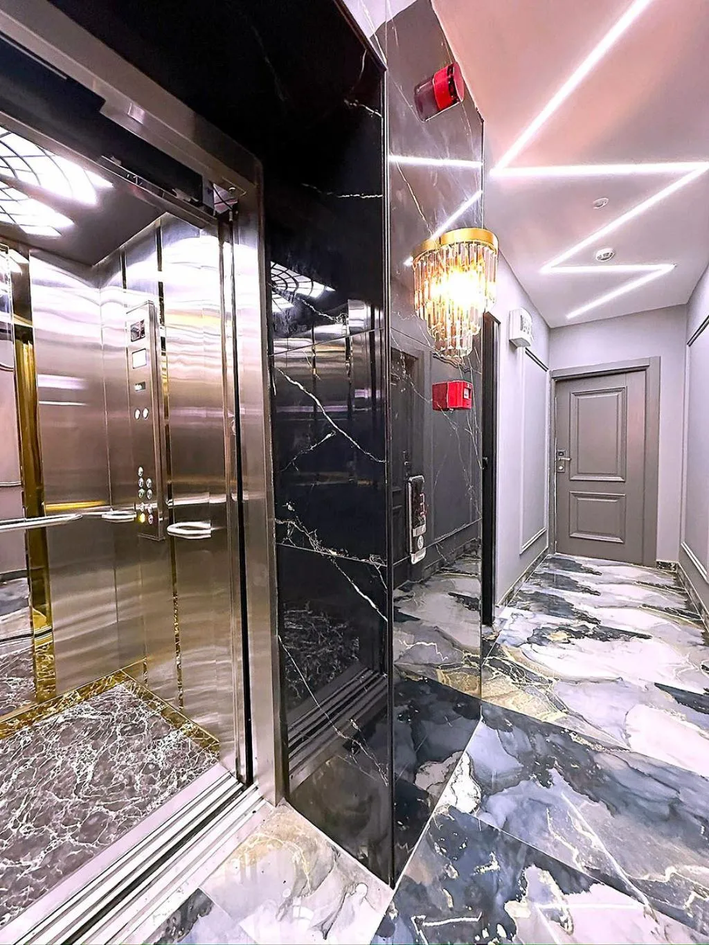 elevator in Kilic Boutique Hotel