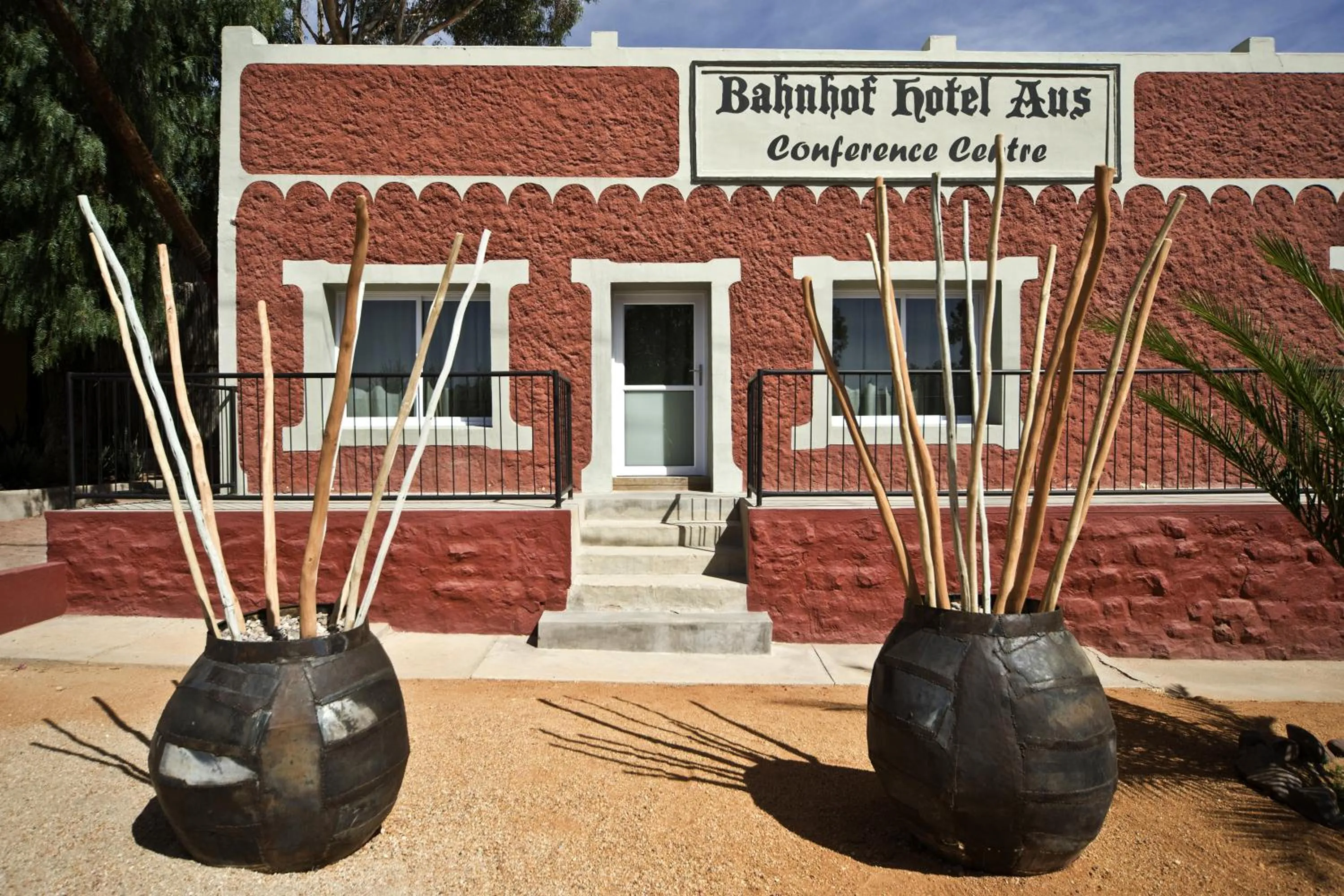 Property building in Bahnhof Hotel Aus