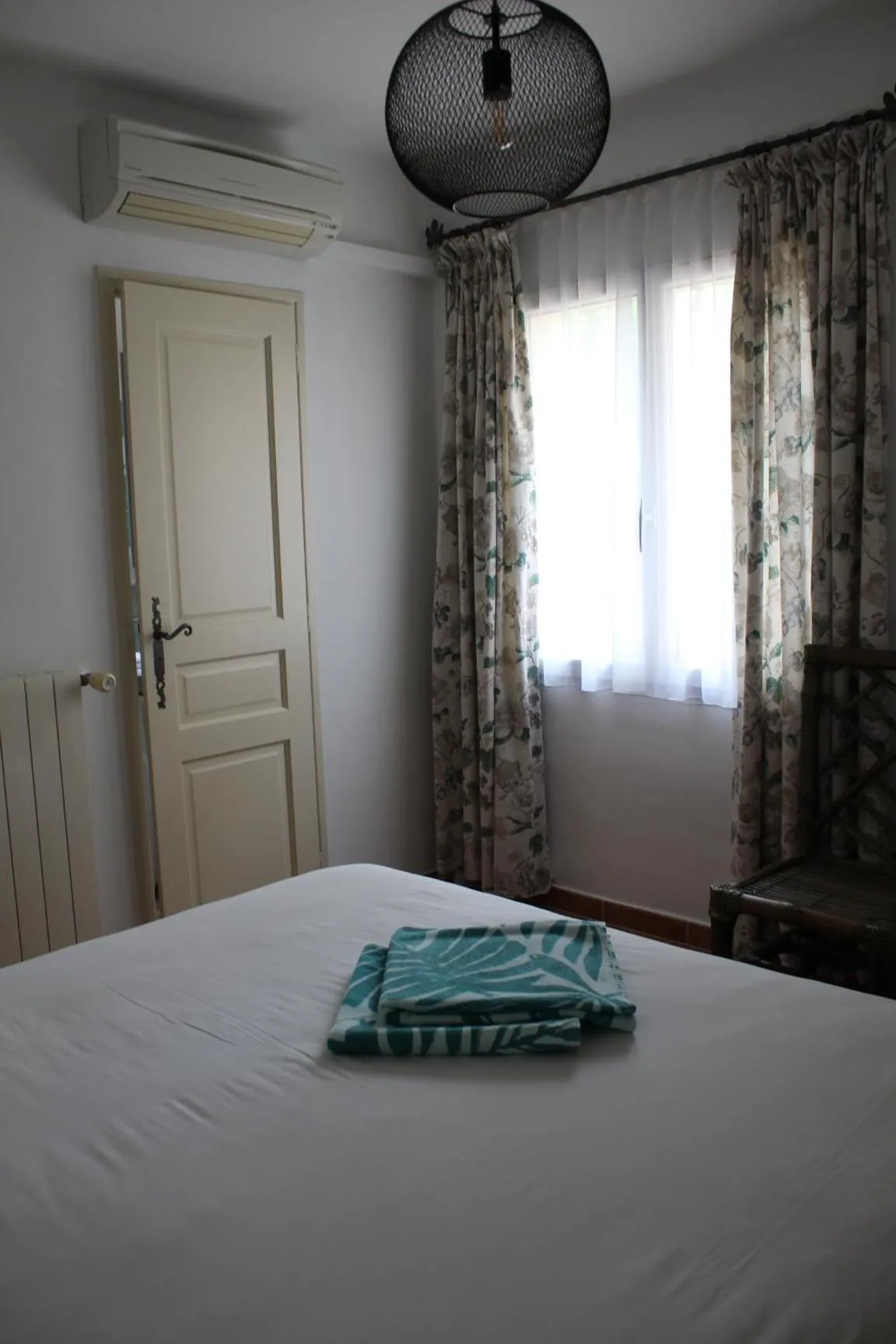Bedroom, Bed in Bastide Saint Bernard