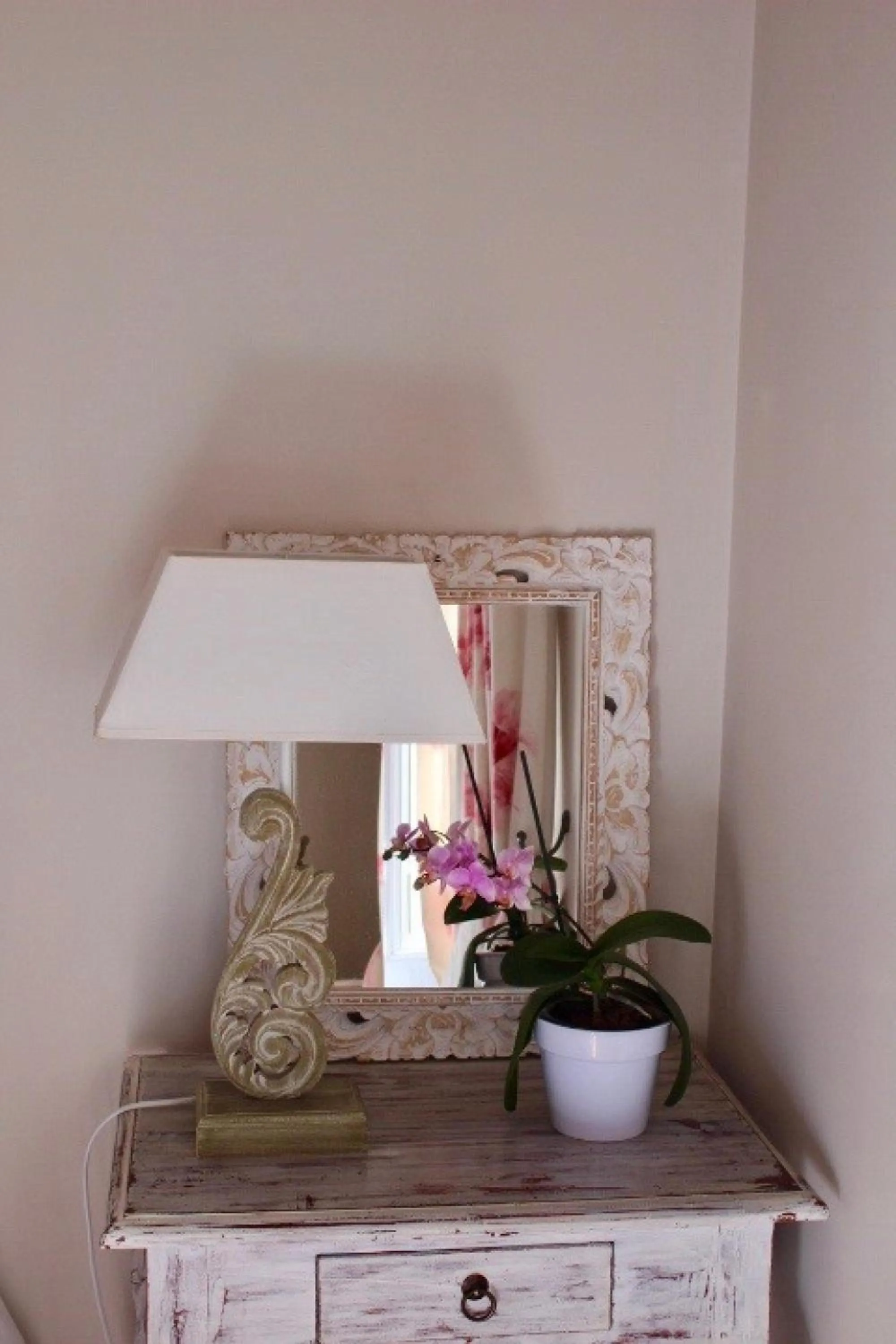 Decorative detail in Bastide Saint Bernard