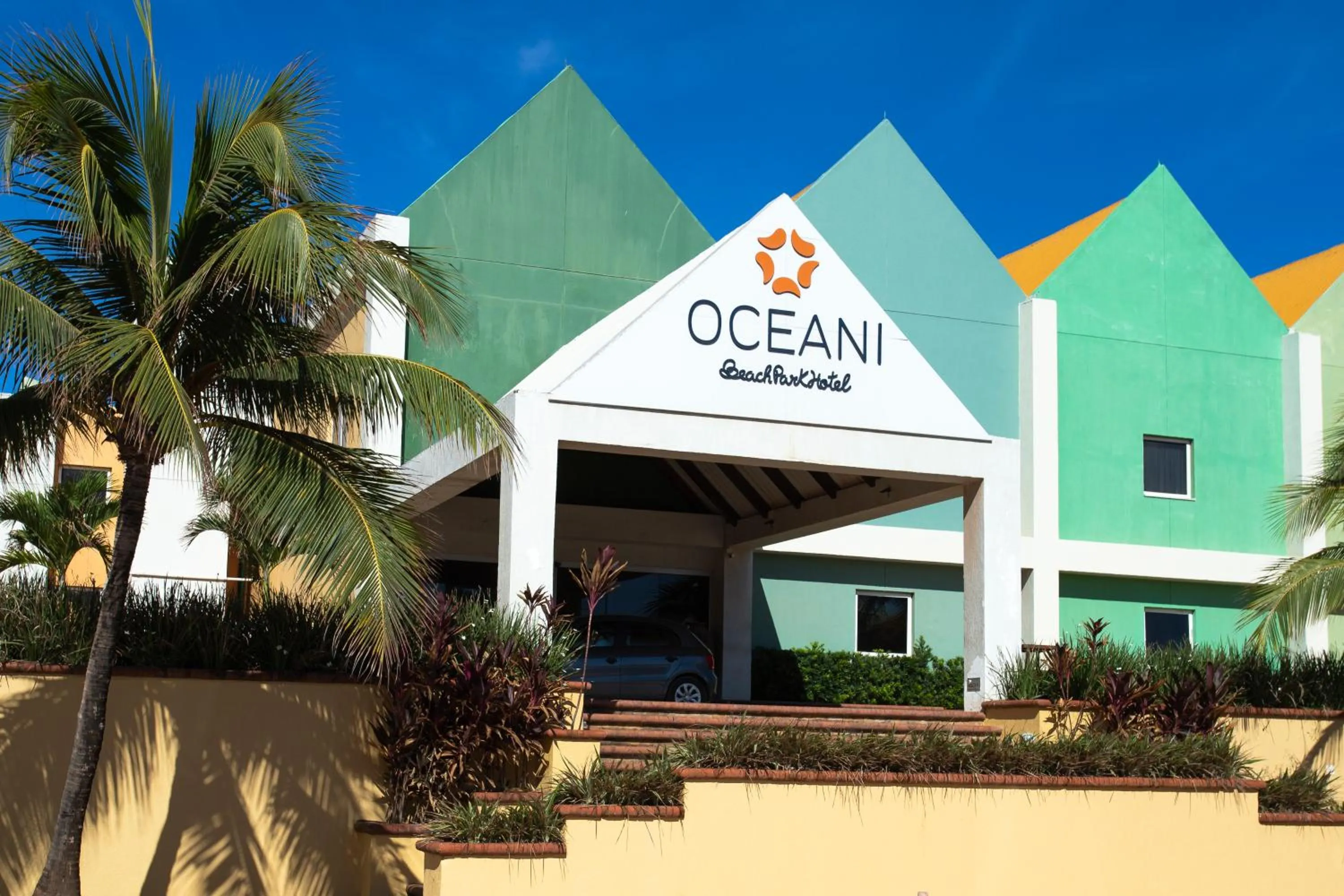Property building in Beach Park Resort - Oceani