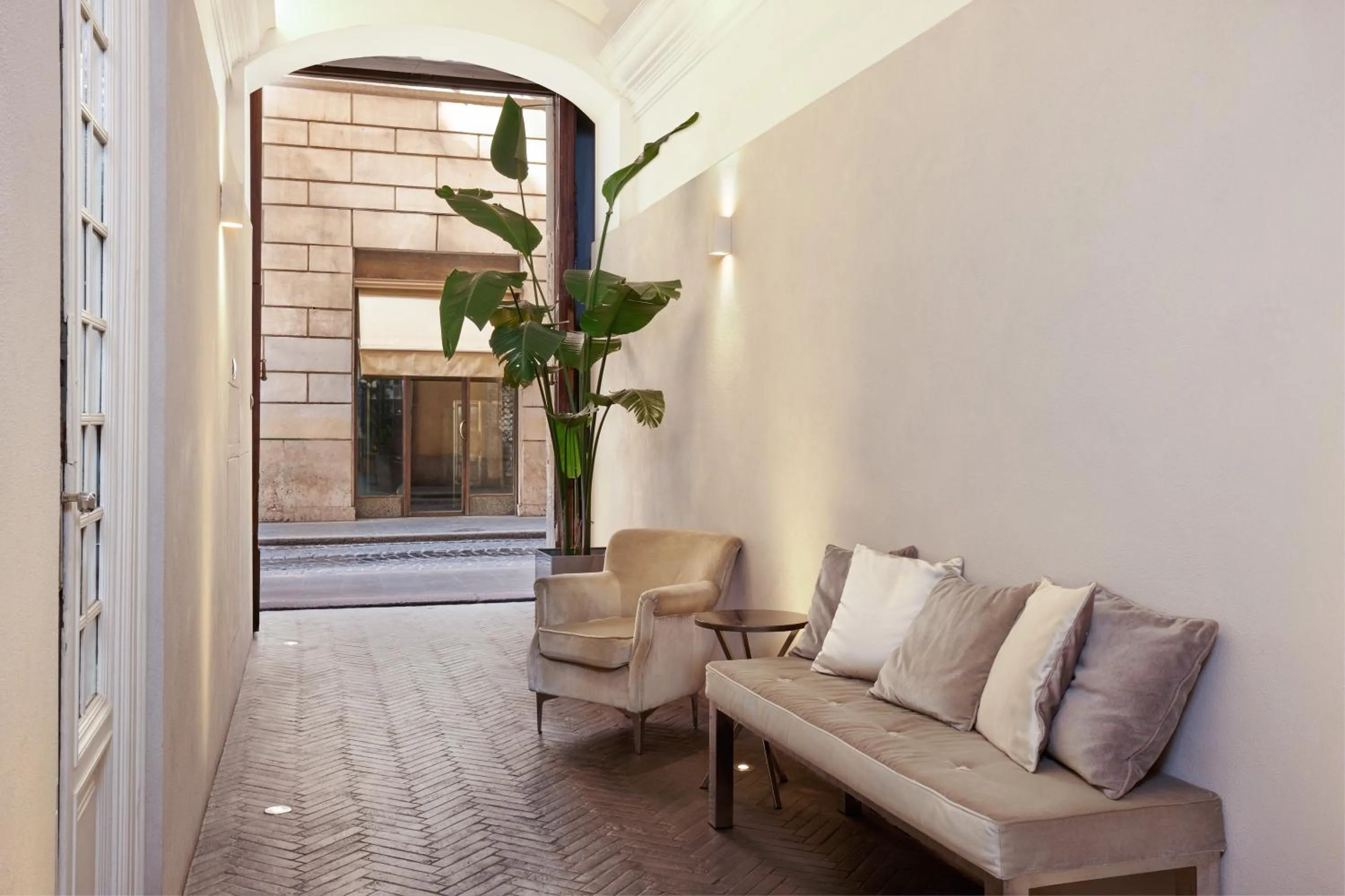 Facade/entrance in Terrace Pantheon Relais