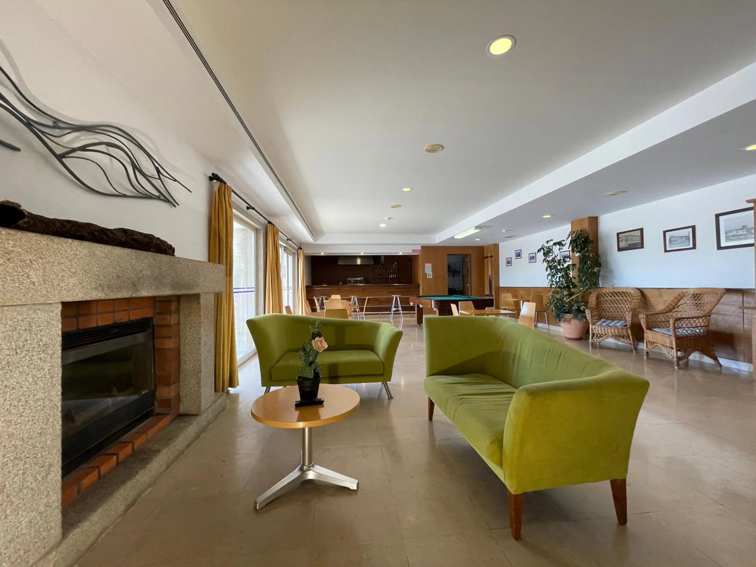 Seating area in HI Bragança – Pousada de Juventude