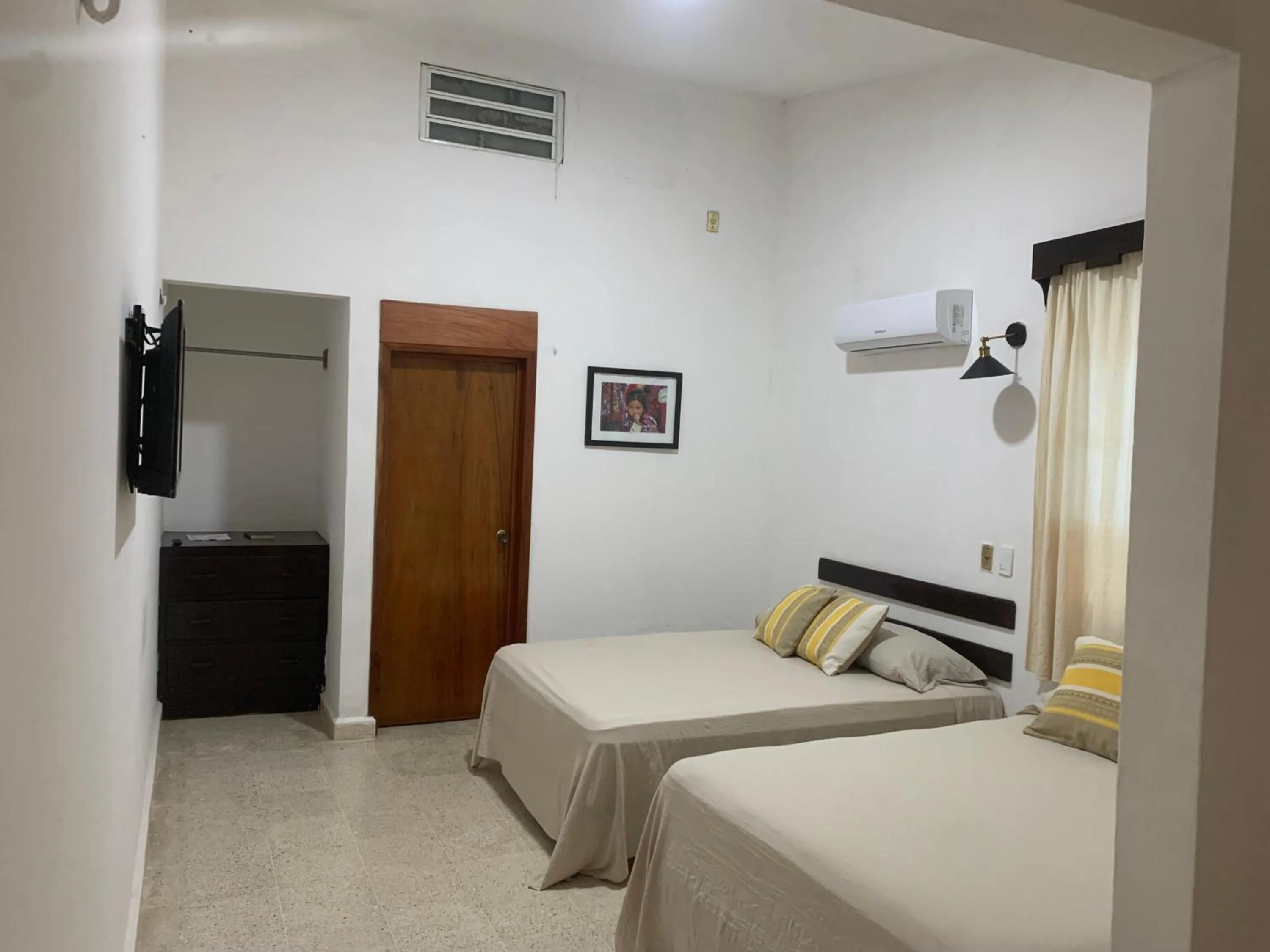Bedroom, Bed in Hotel Quiloma Ranch