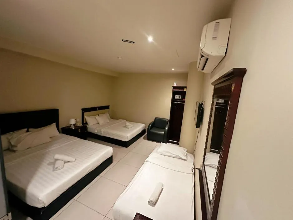 Bedroom, Bed in Hotel AL Amin By Ahmed