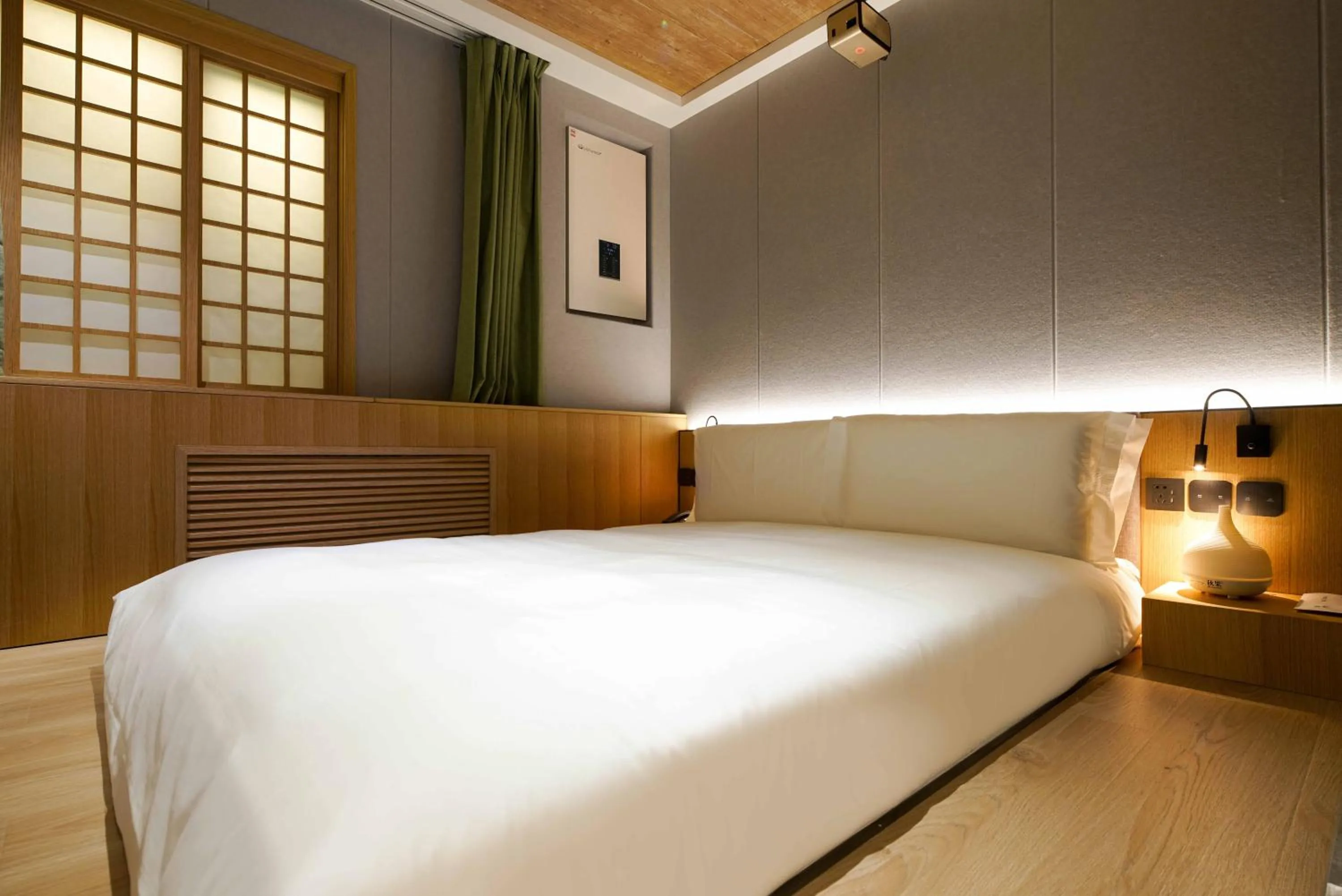 On site, Bed in Qiu Guo Hotel Beijing Tiantan Fangzhuang Subway Station