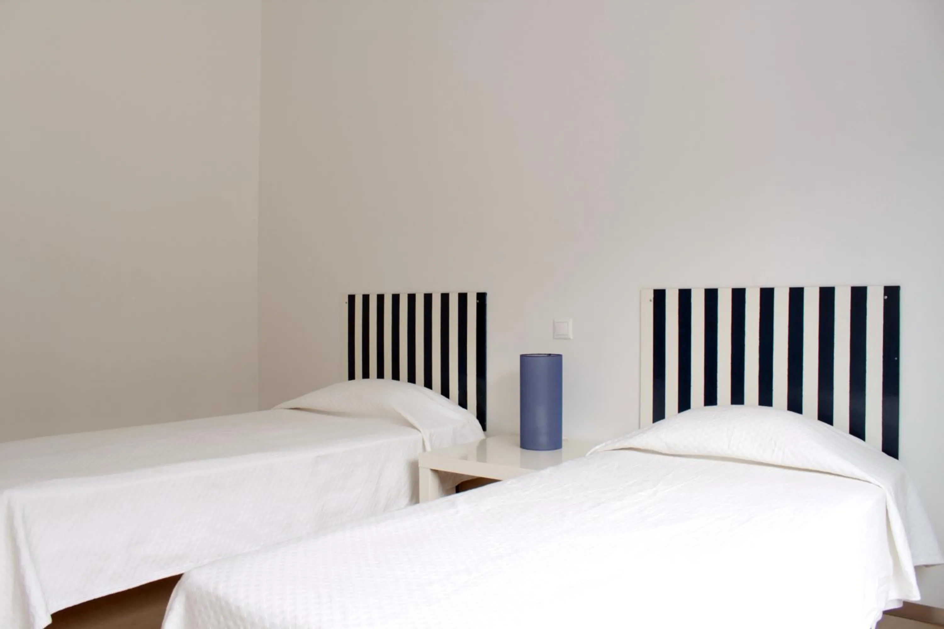 Bedroom, Bed in Hi Espinho - Pousada de Juventude