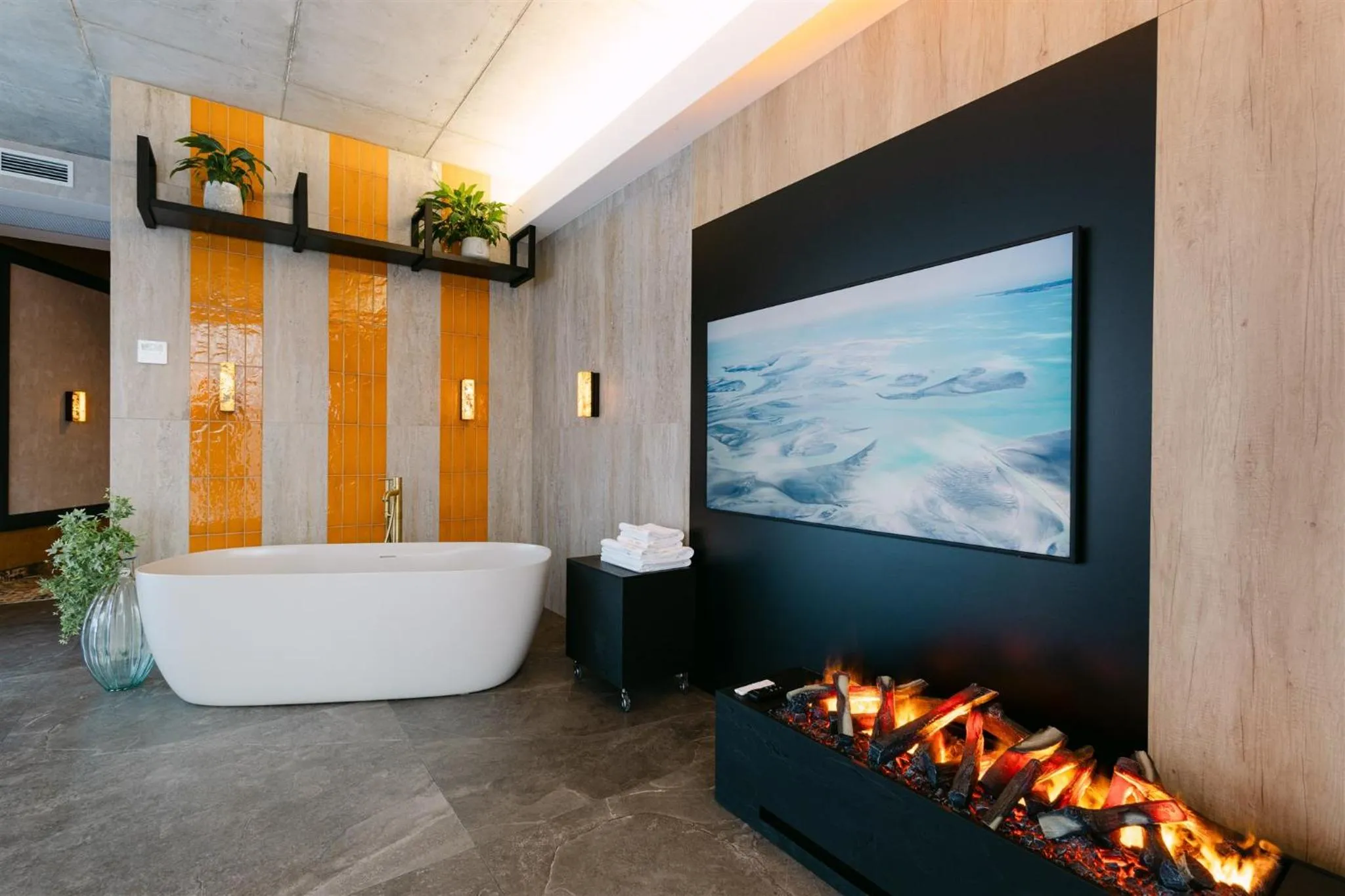 TV and multimedia in Aspen Prime Ski & Bike Resort - basen, sauna, jacuzzi, siłownia w cenie pobytu