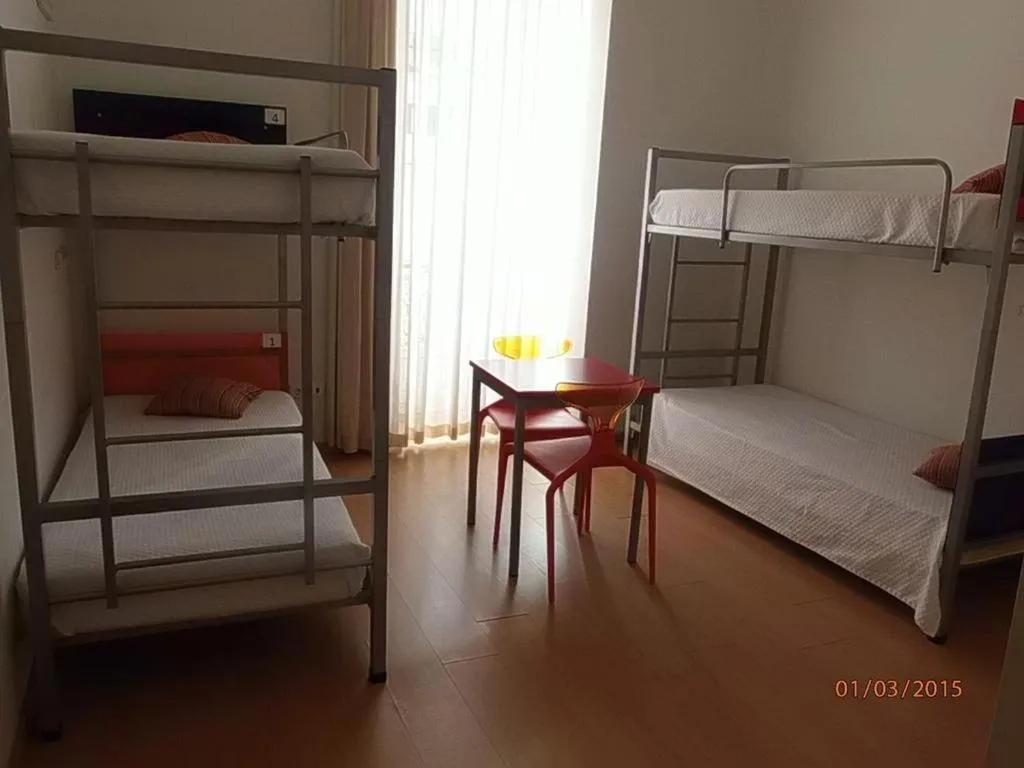 Bed in HI Tavira – Pousada de Juventude