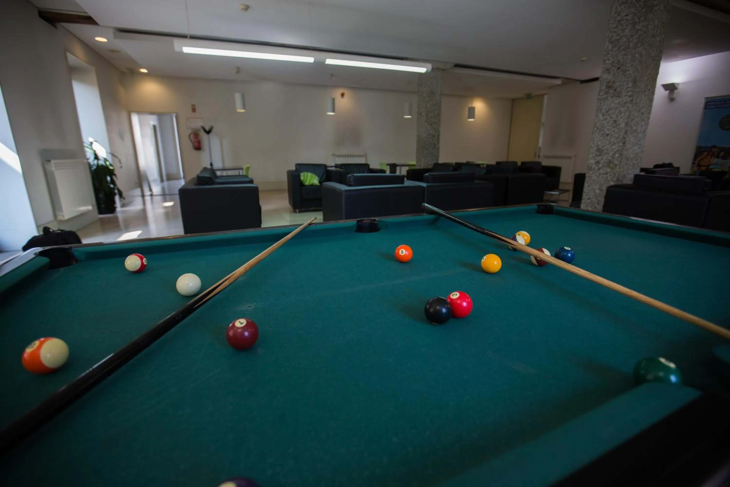 Billiard in HI Guimaraes - Pousada de Juventude