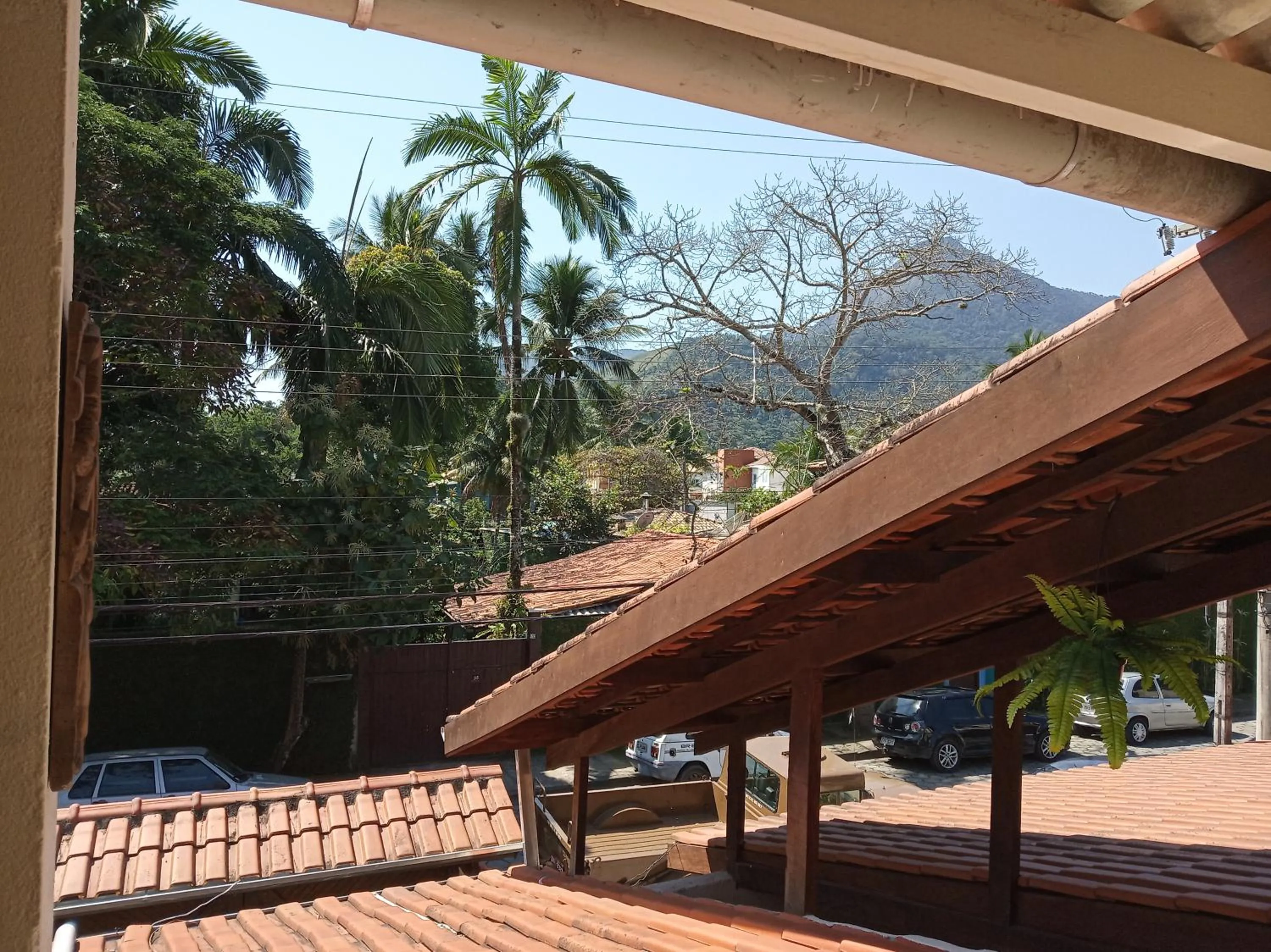 Mountain view in VELINN Pousada Praia do Perequê
