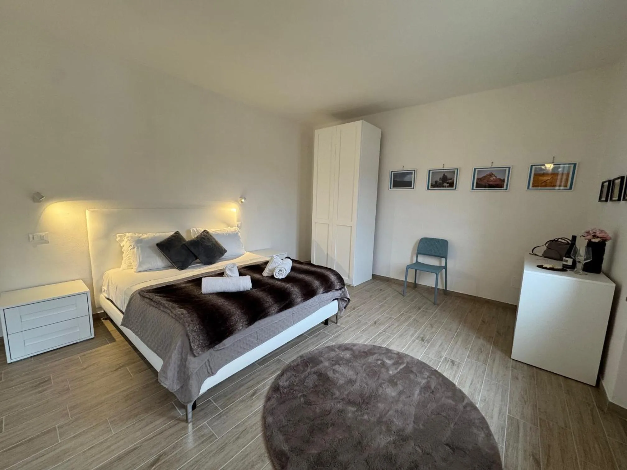 Photo of the whole room, Bed in Albergo Tenco by Bottega