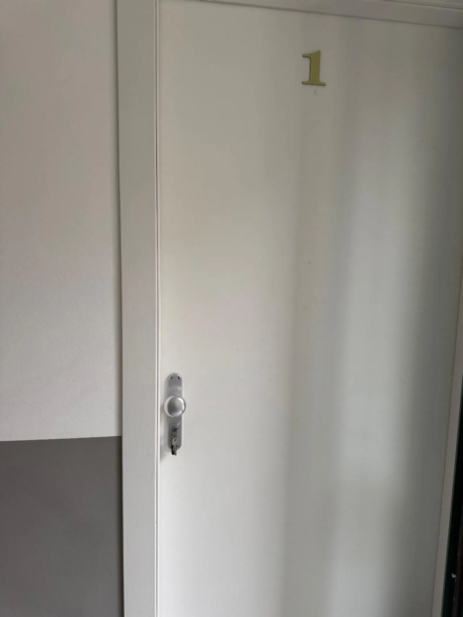 Property building in Albergo Tenco by Bottega