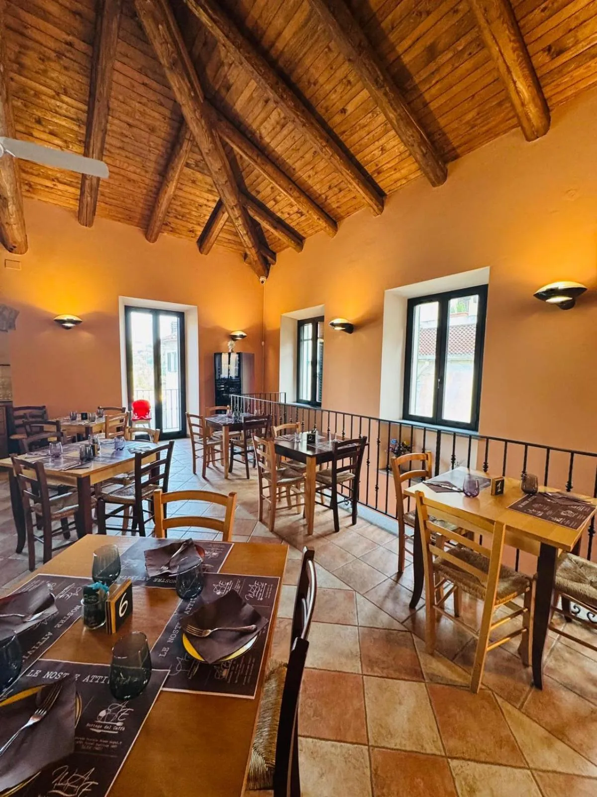 Restaurant/places to eat in Albergo Tenco by Bottega