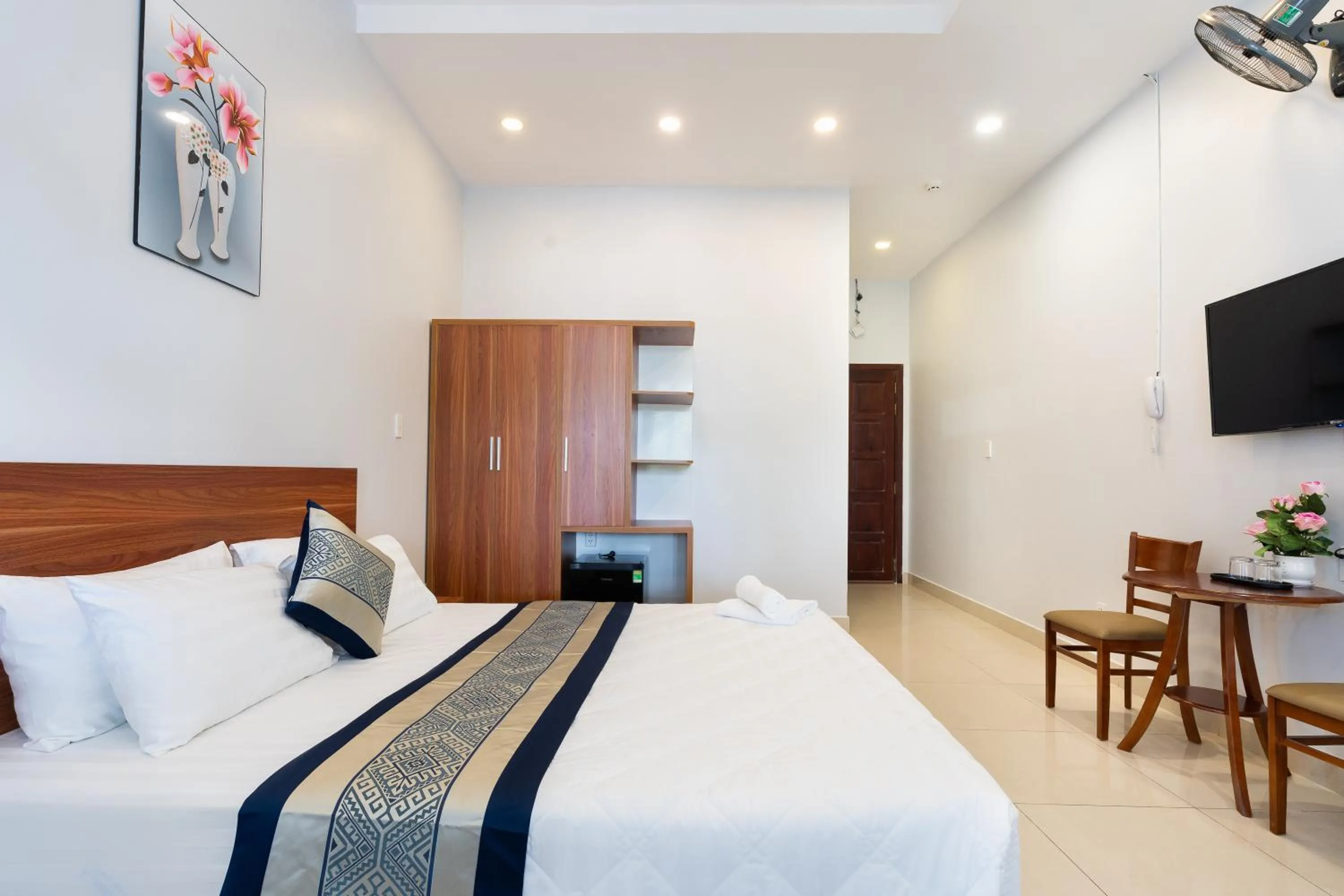 Bed in Green Airport Hotel