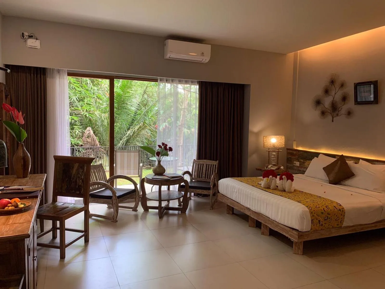 Bed in Amata Borobudur Resort