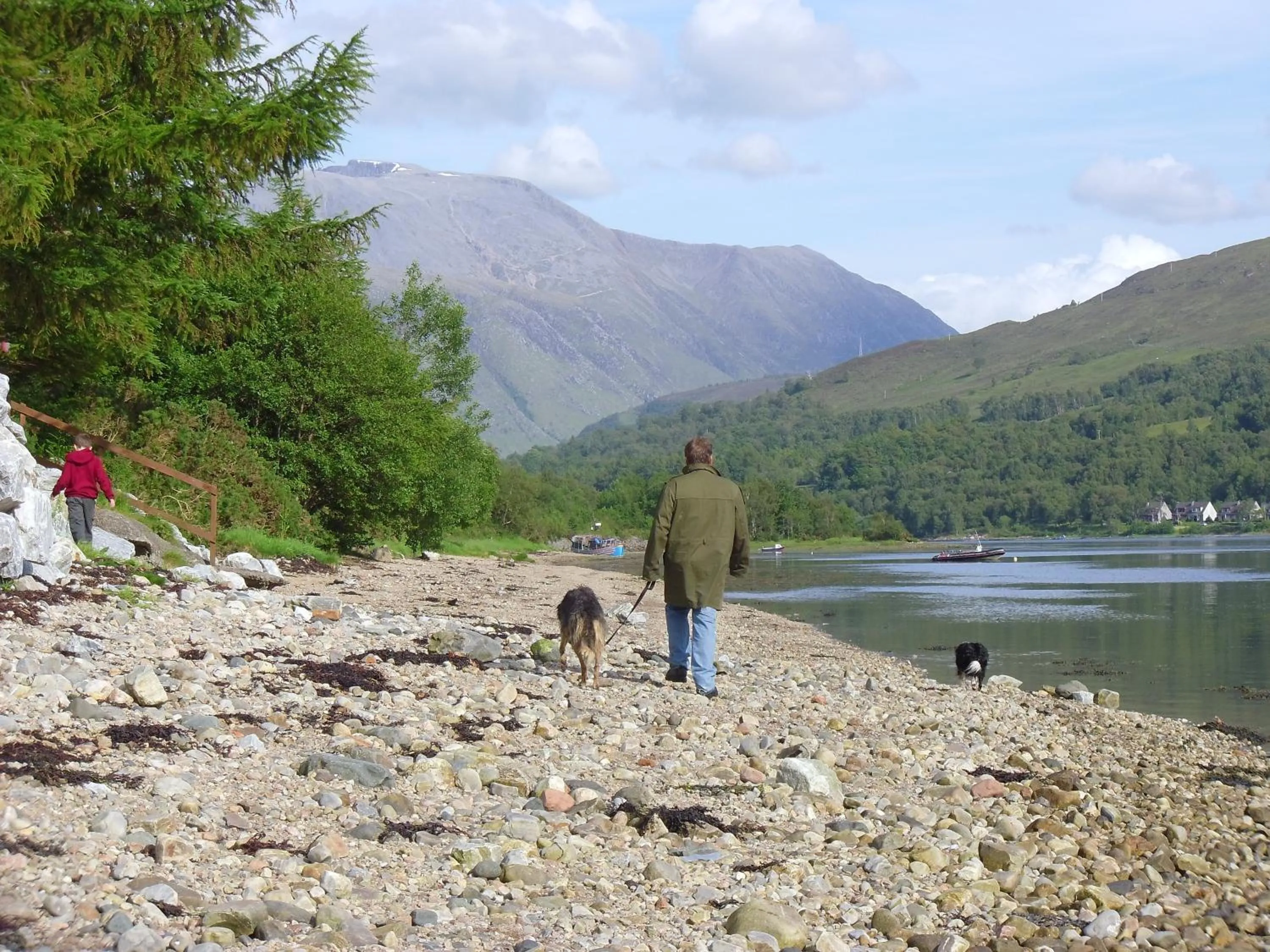 Beach in Linnhe Lochside Holidays