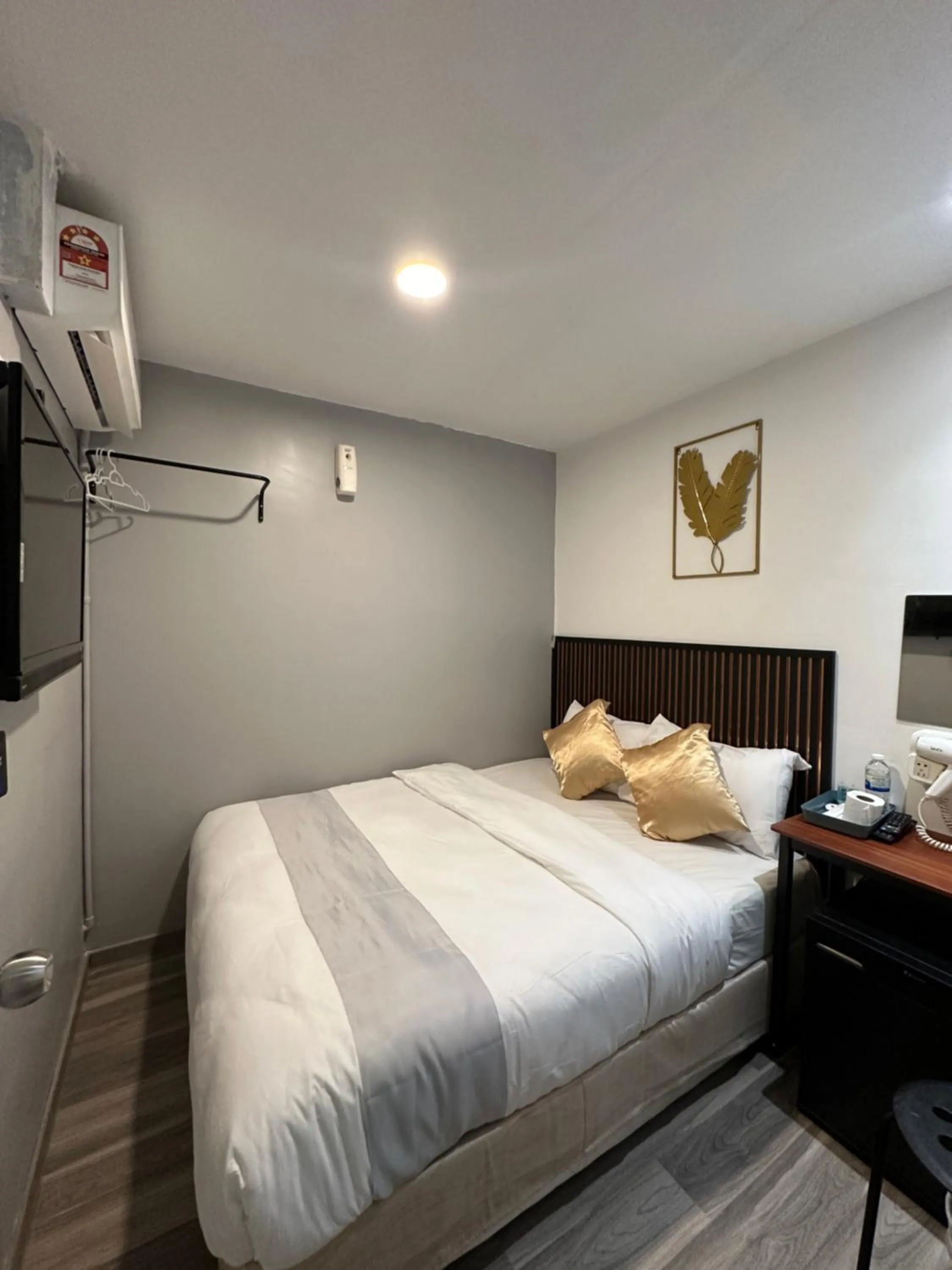 Bed in SS Grey House