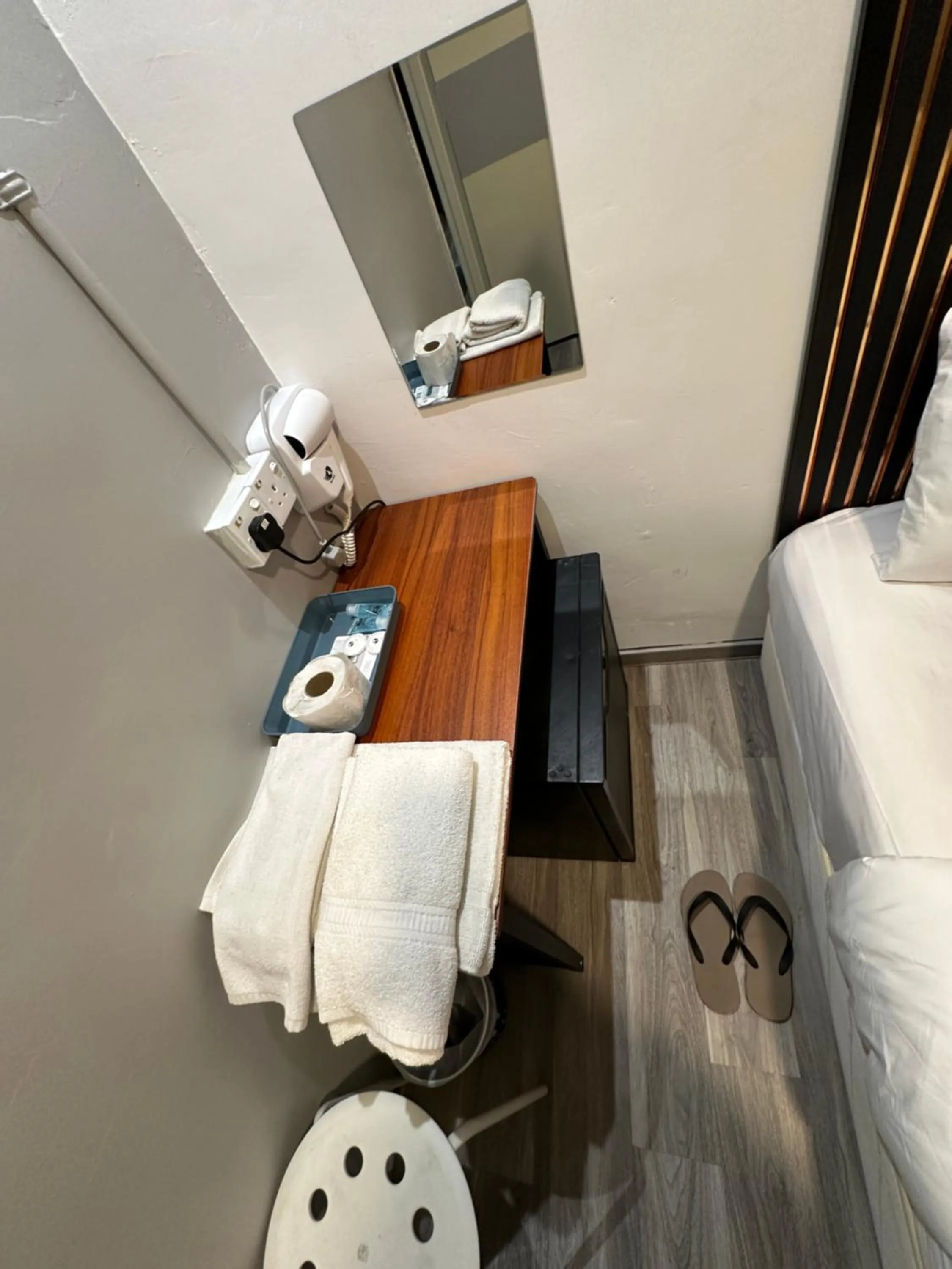 towels in SS Grey House