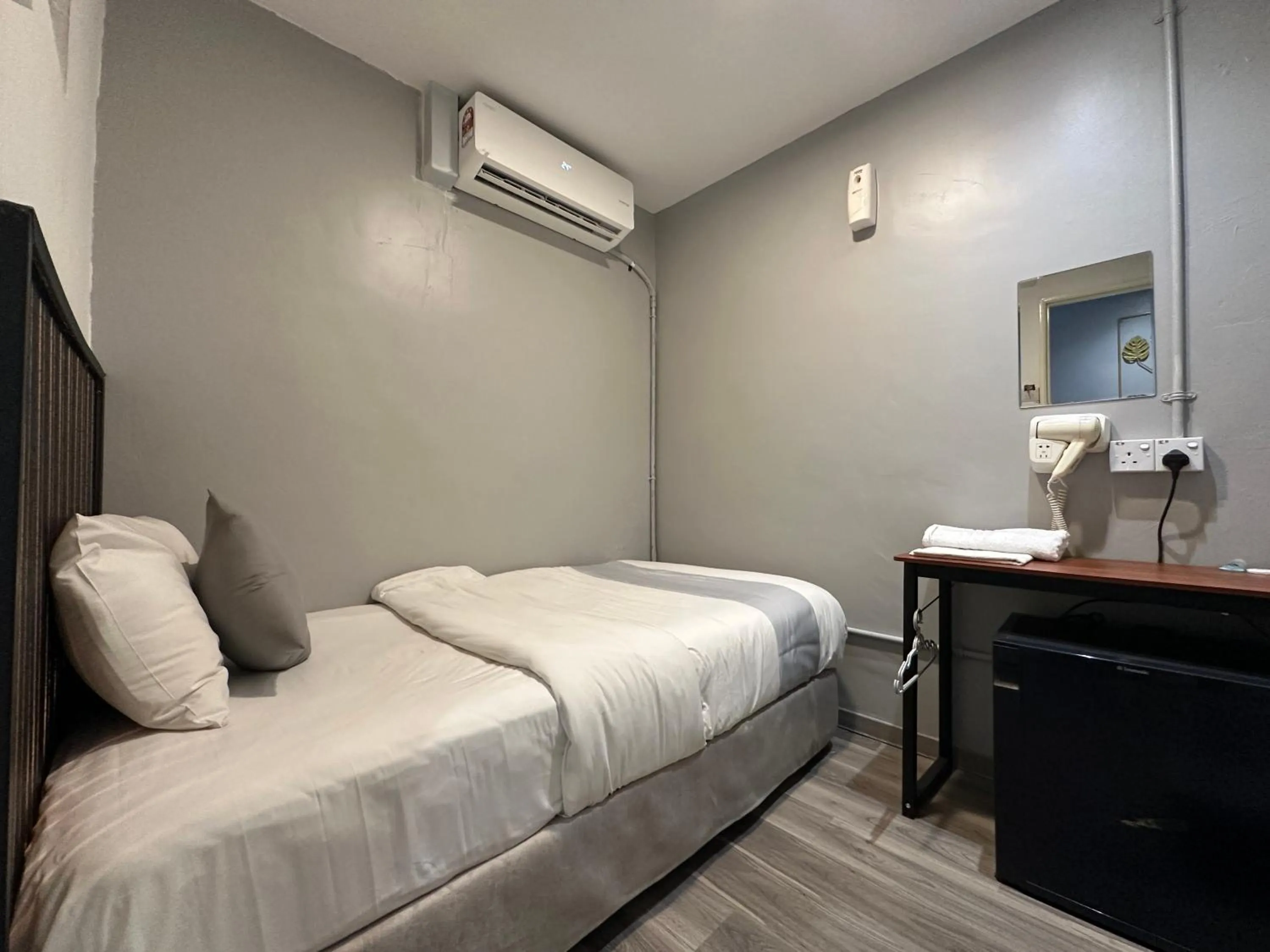 Bed in SS Grey House