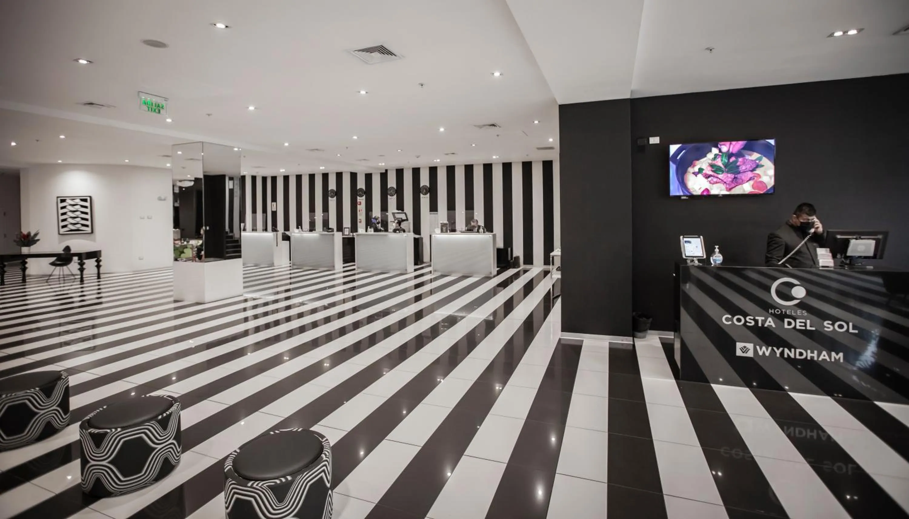 Lobby or reception in Wyndham Costa del Sol Lima City