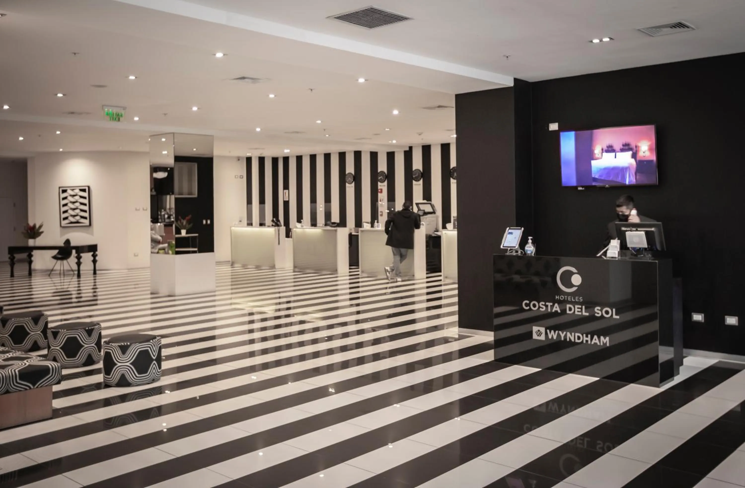 Lobby or reception in Wyndham Costa del Sol Lima City