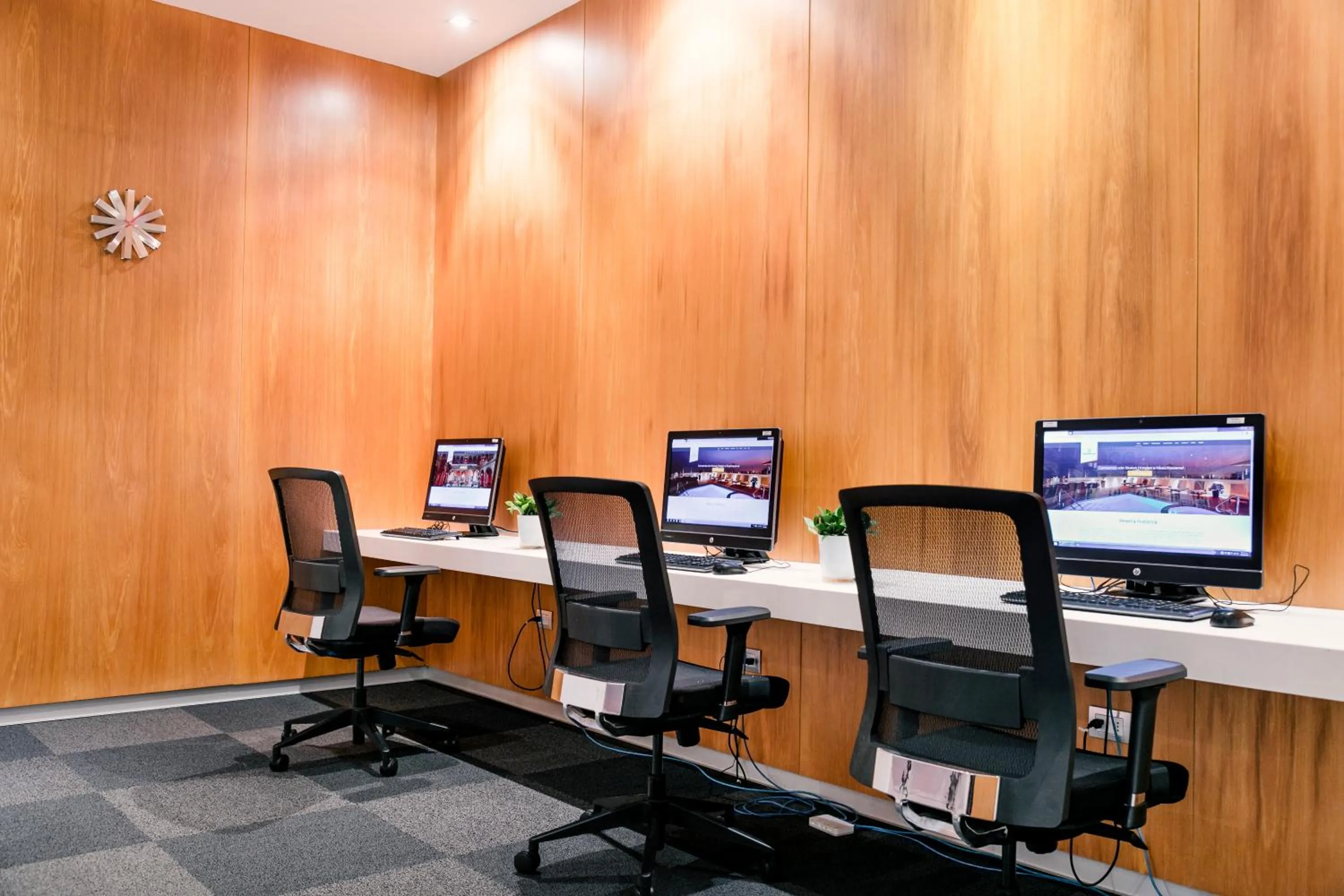 Business facilities in Wyndham Costa del Sol Lima City