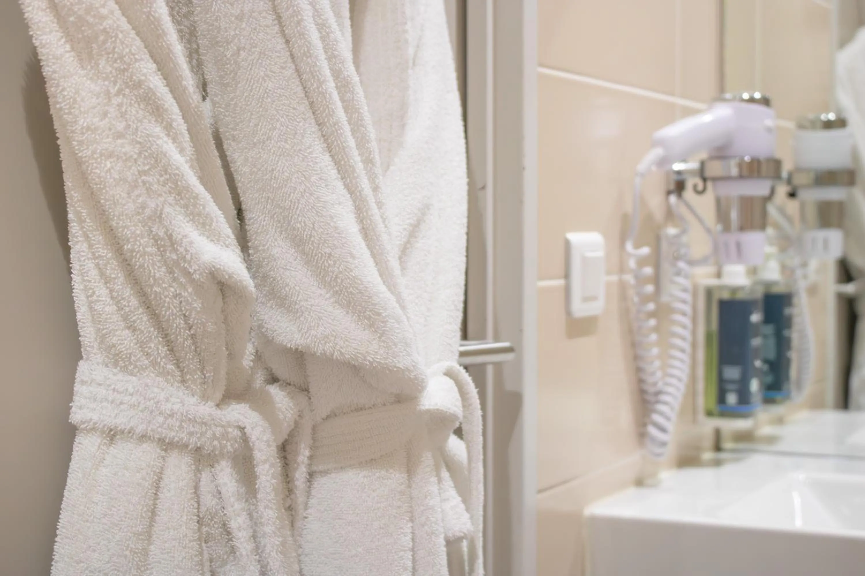 Bathroom in Brit Hotel Dieppe