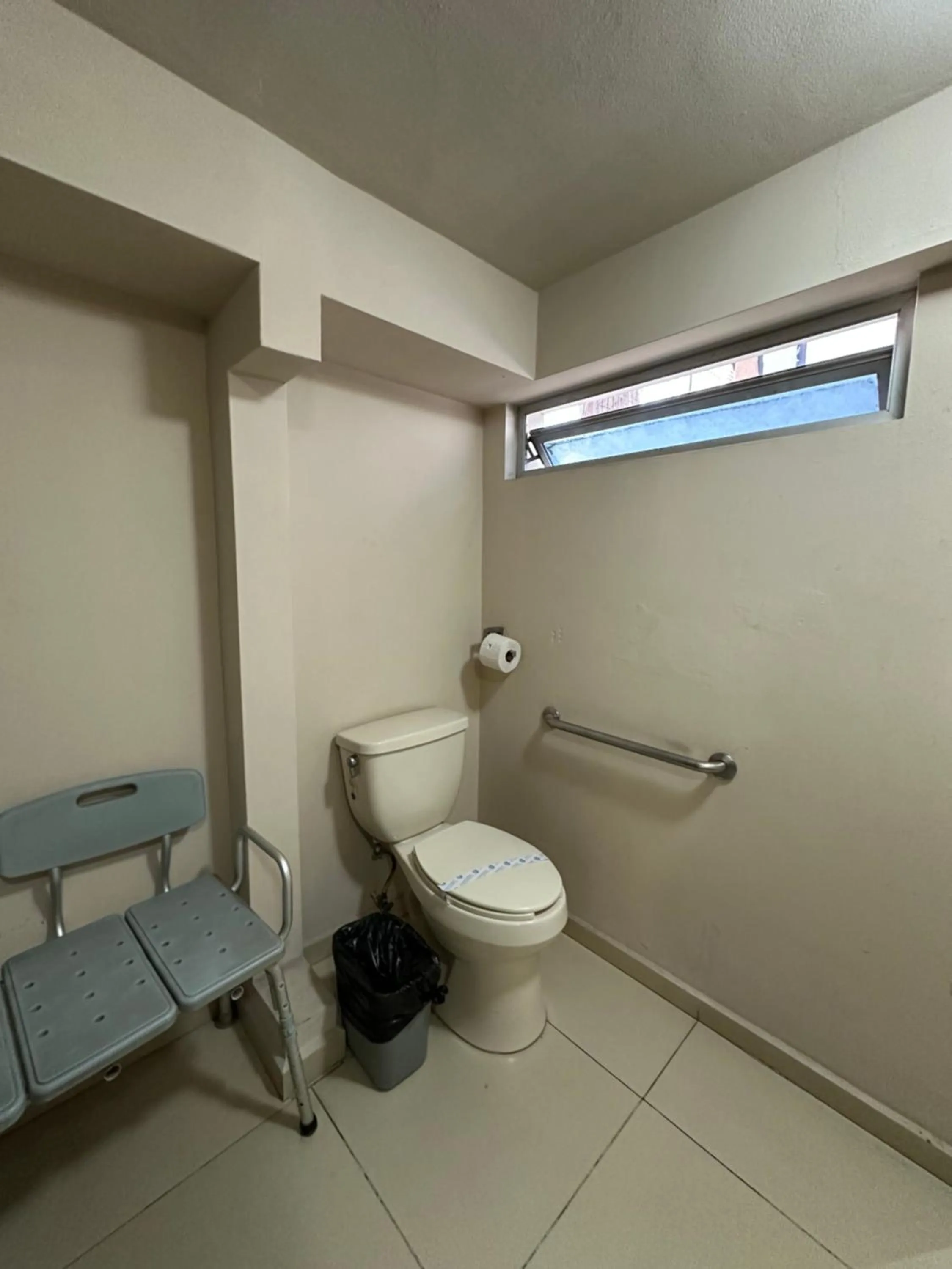 Toilet in Hotel Velario