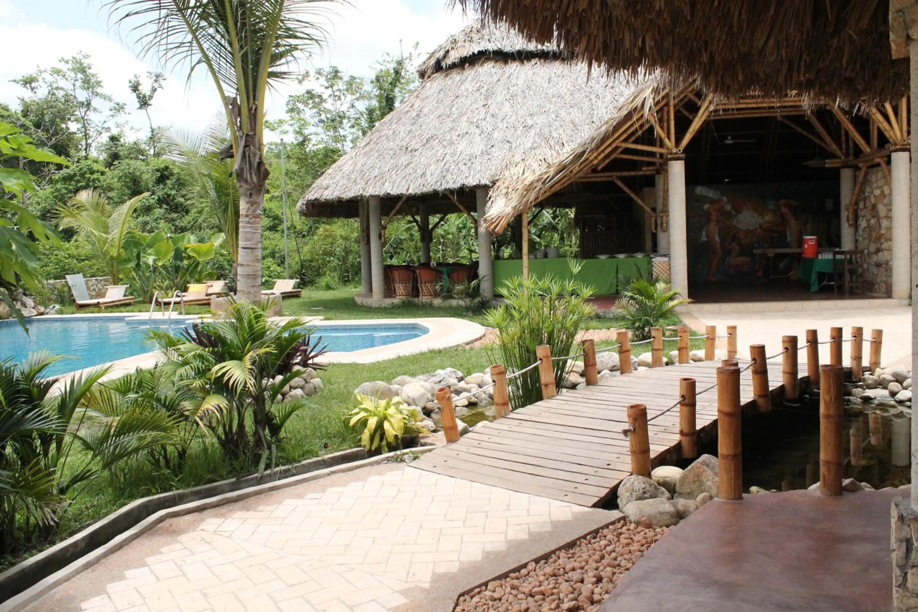 Lounge or bar in AXKAN PALENQUE, ALBERCAS, GASTRONOMIA MAR y TIERRA & TRAVEL AGENCY