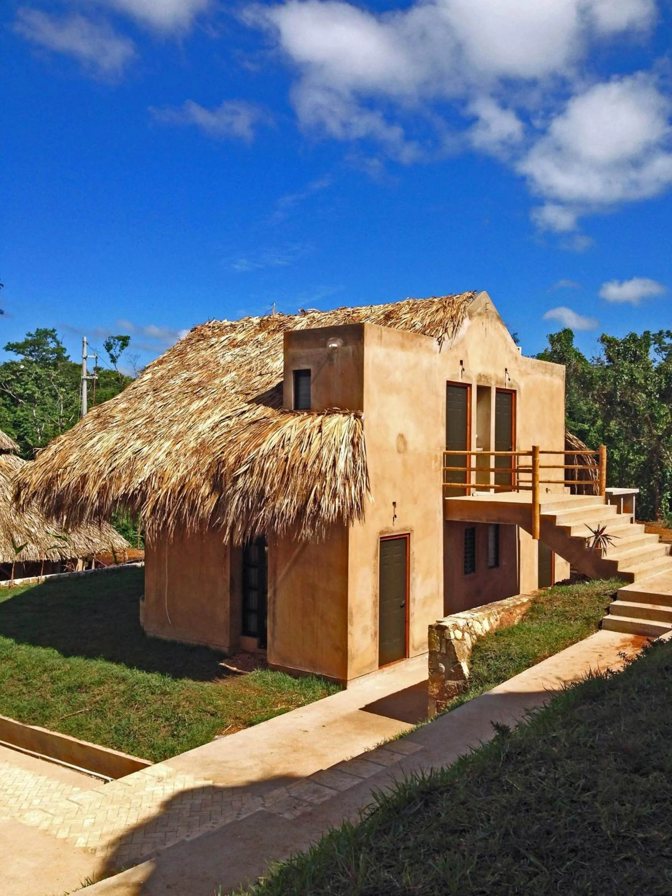 Photo of the whole room in AXKAN PALENQUE, ALBERCAS, GASTRONOMIA MAR y TIERRA & TRAVEL AGENCY