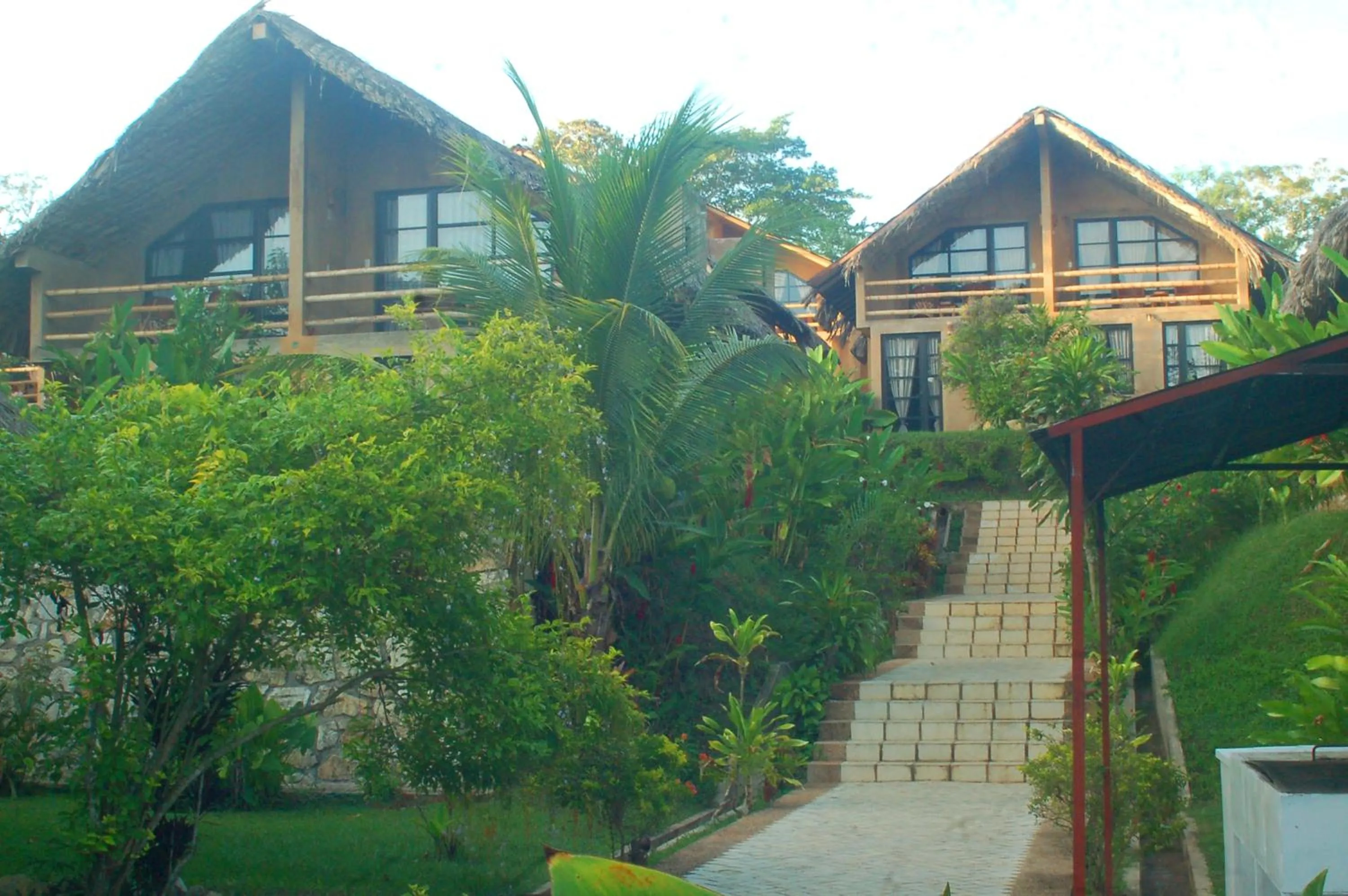 AXKAN PALENQUE, ALBERCAS, GASTRONOMIA MAR y TIERRA & TRAVEL AGENCY