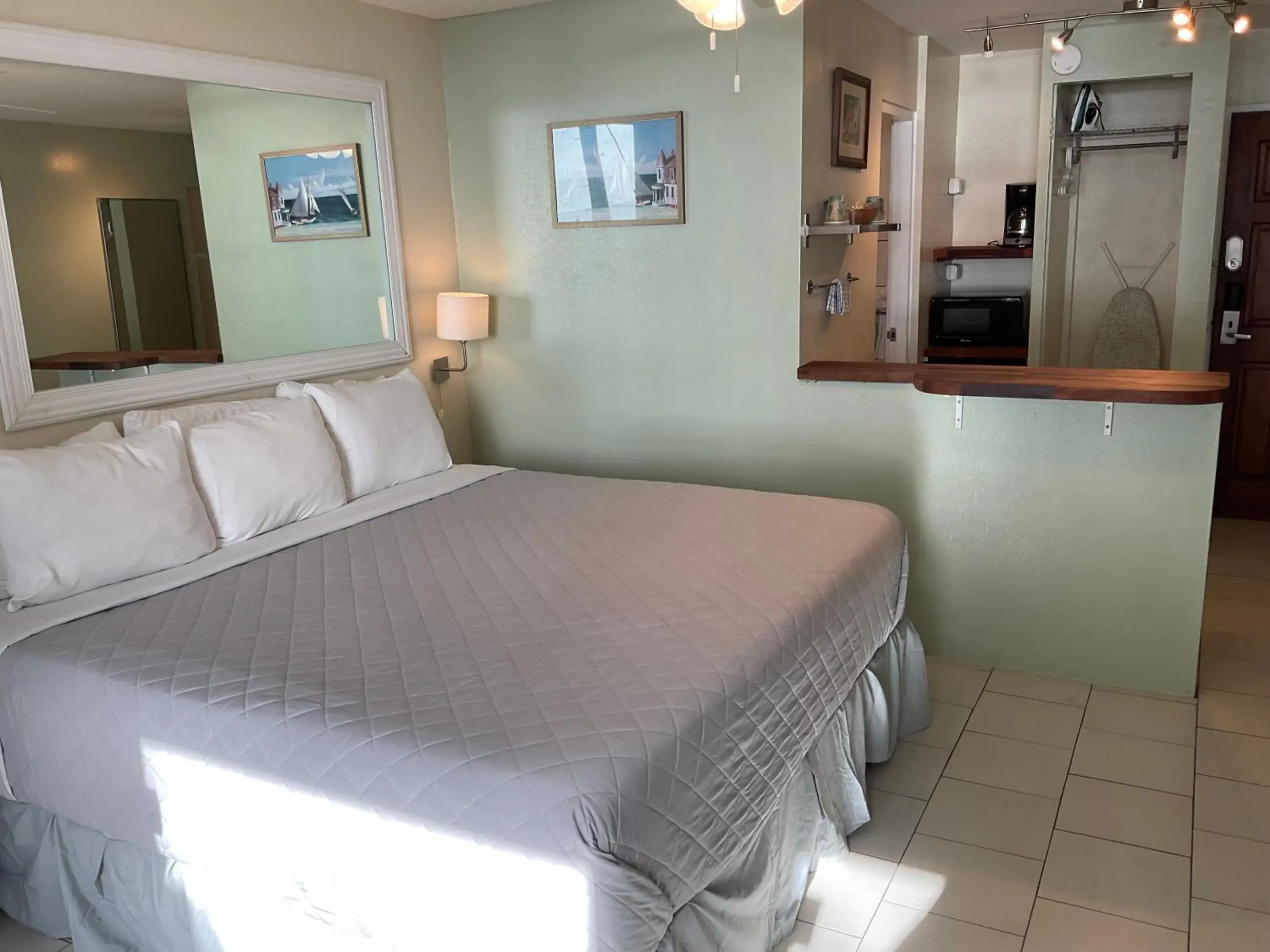 Deluxe Double Room with Balcony and Sea View in The Frederiksted Hotel Deluxe Double Room with Balcony and Sea View in The Frederiksted Hotel