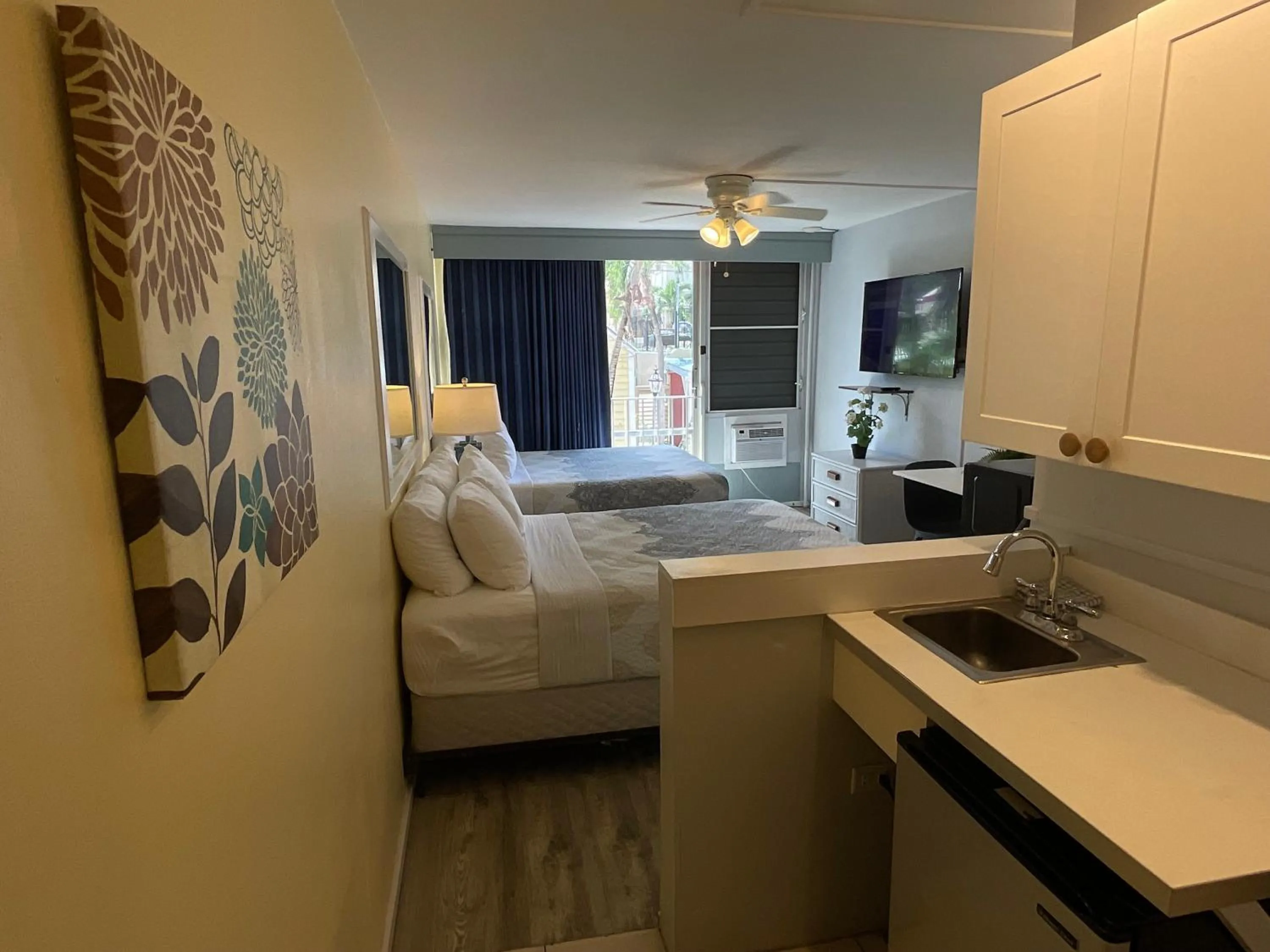 Bedroom in The Frederiksted Hotel