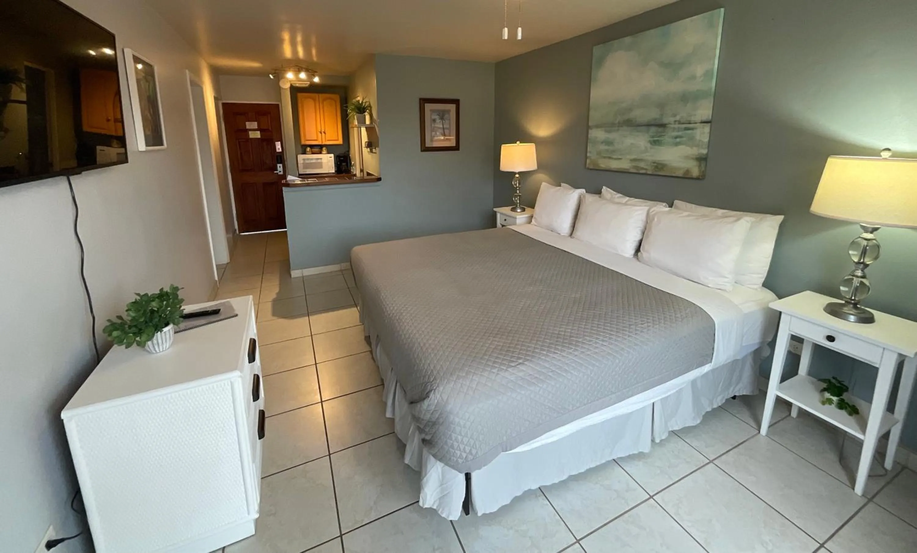 Bed in The Frederiksted Hotel