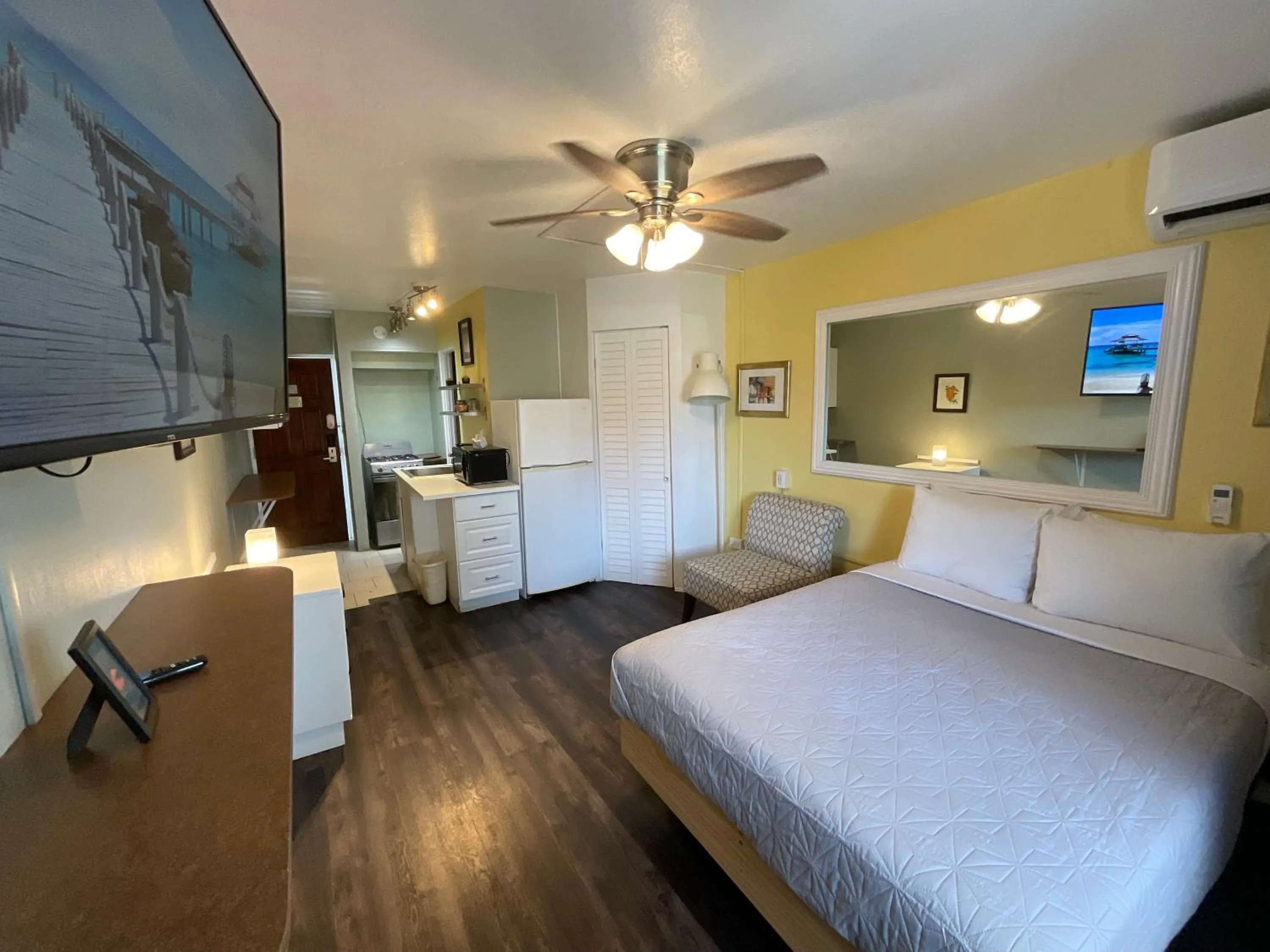 Photo of the whole room in The Frederiksted Hotel