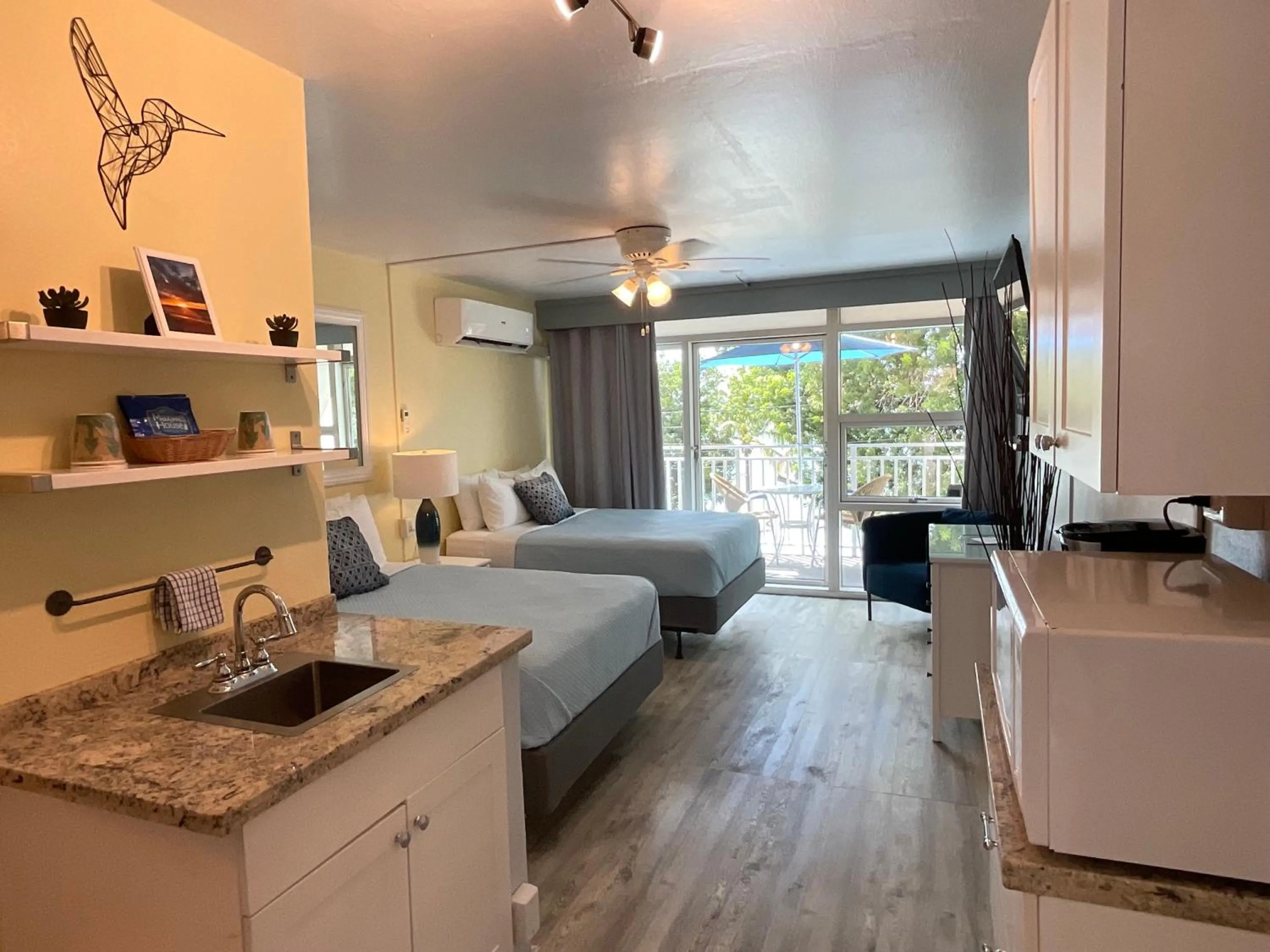 Bedroom, Bed in The Frederiksted Hotel