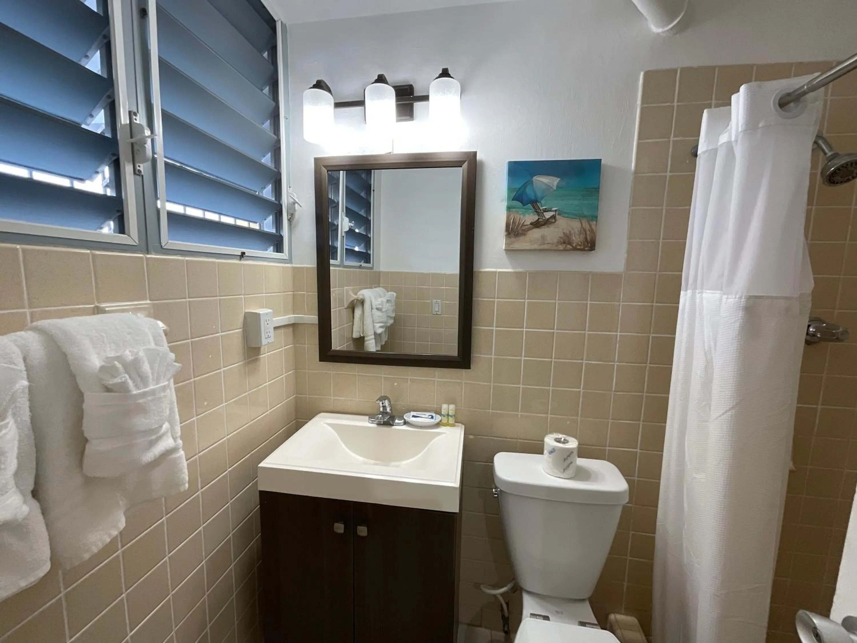 Shower in The Frederiksted Hotel