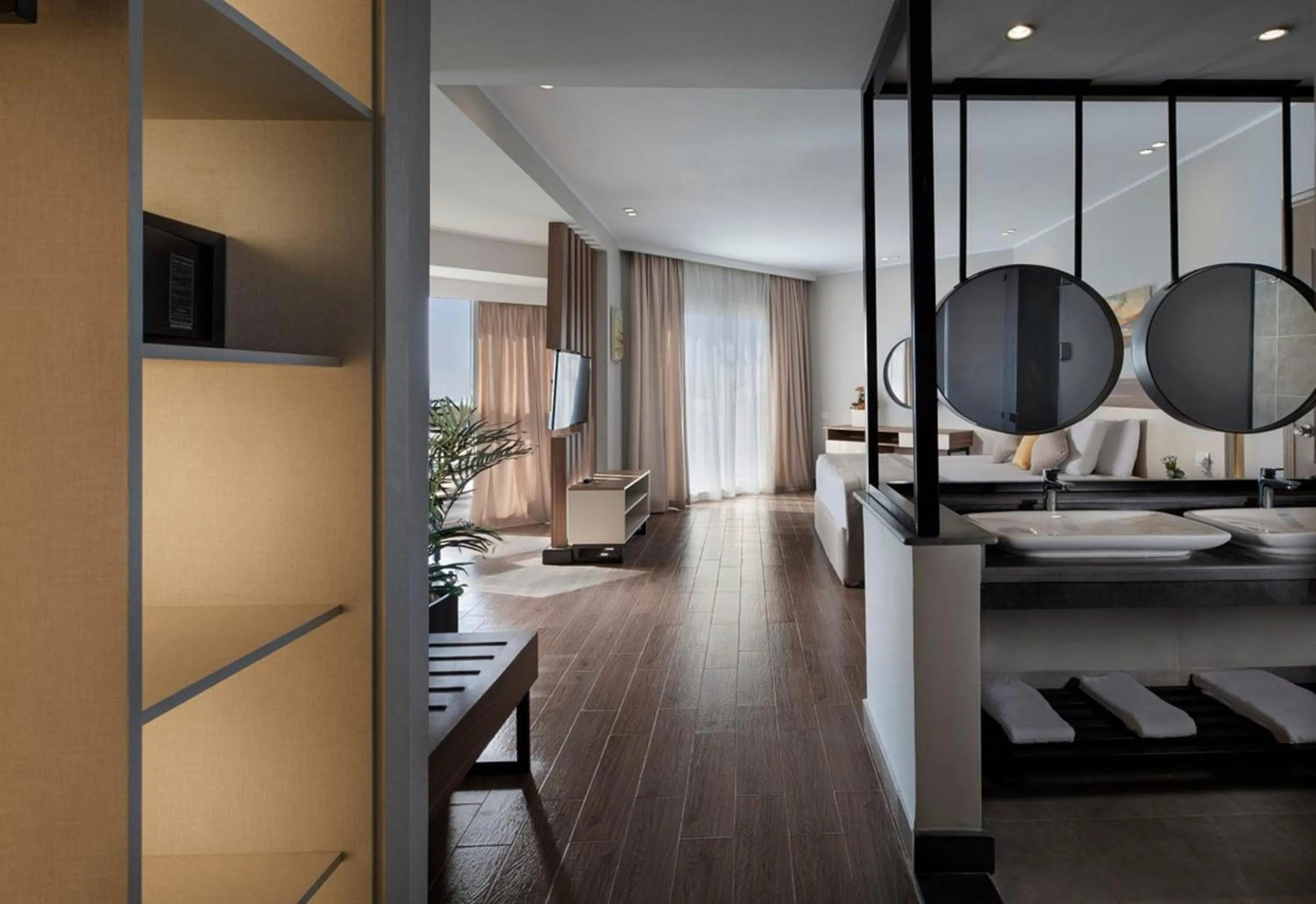 Photo of the whole room, Bed in Pyramisa Beach Resort Sahl Hasheesh