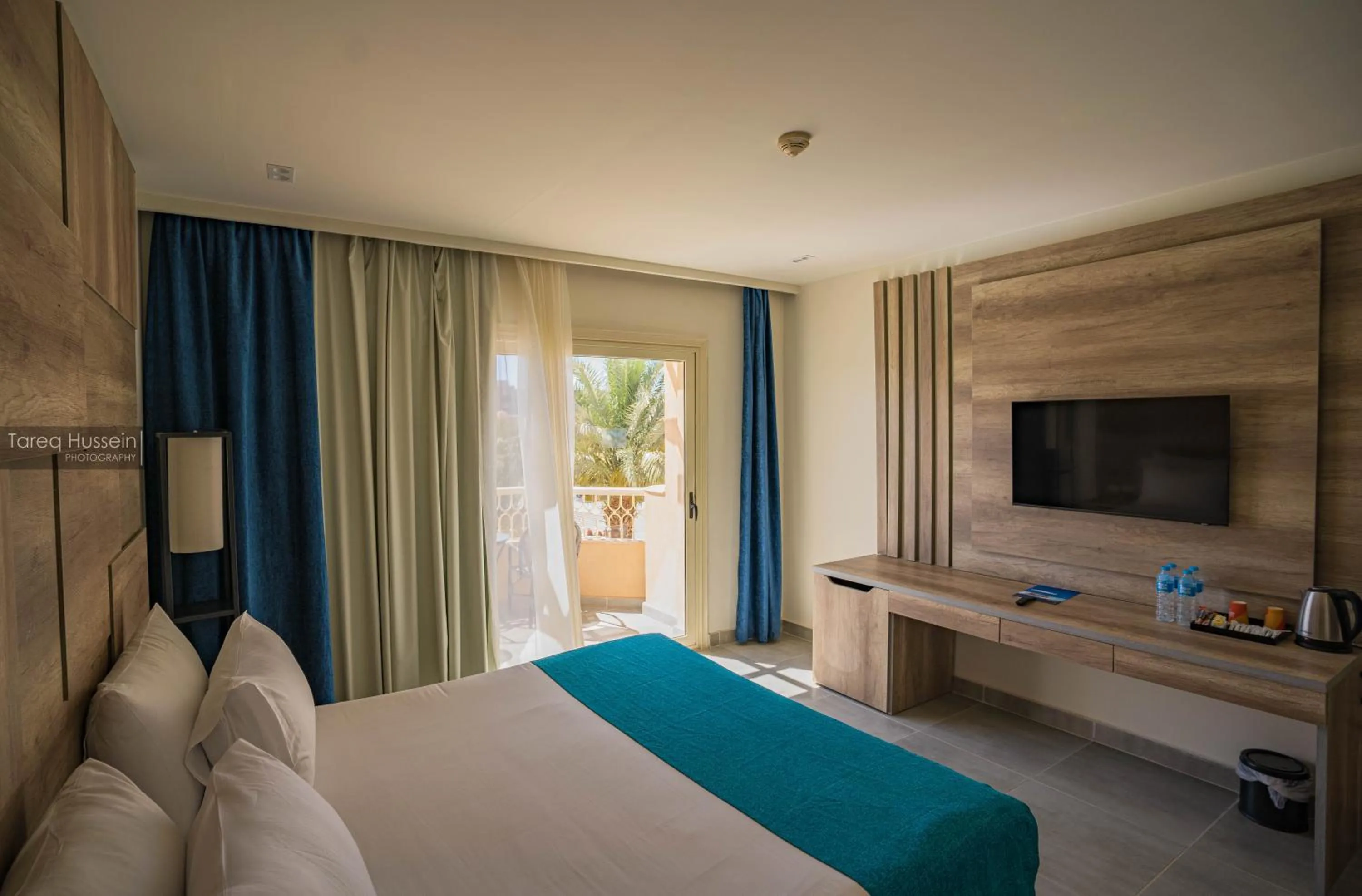 Bedroom, Bed in Pyramisa Beach Resort Sahl Hasheesh