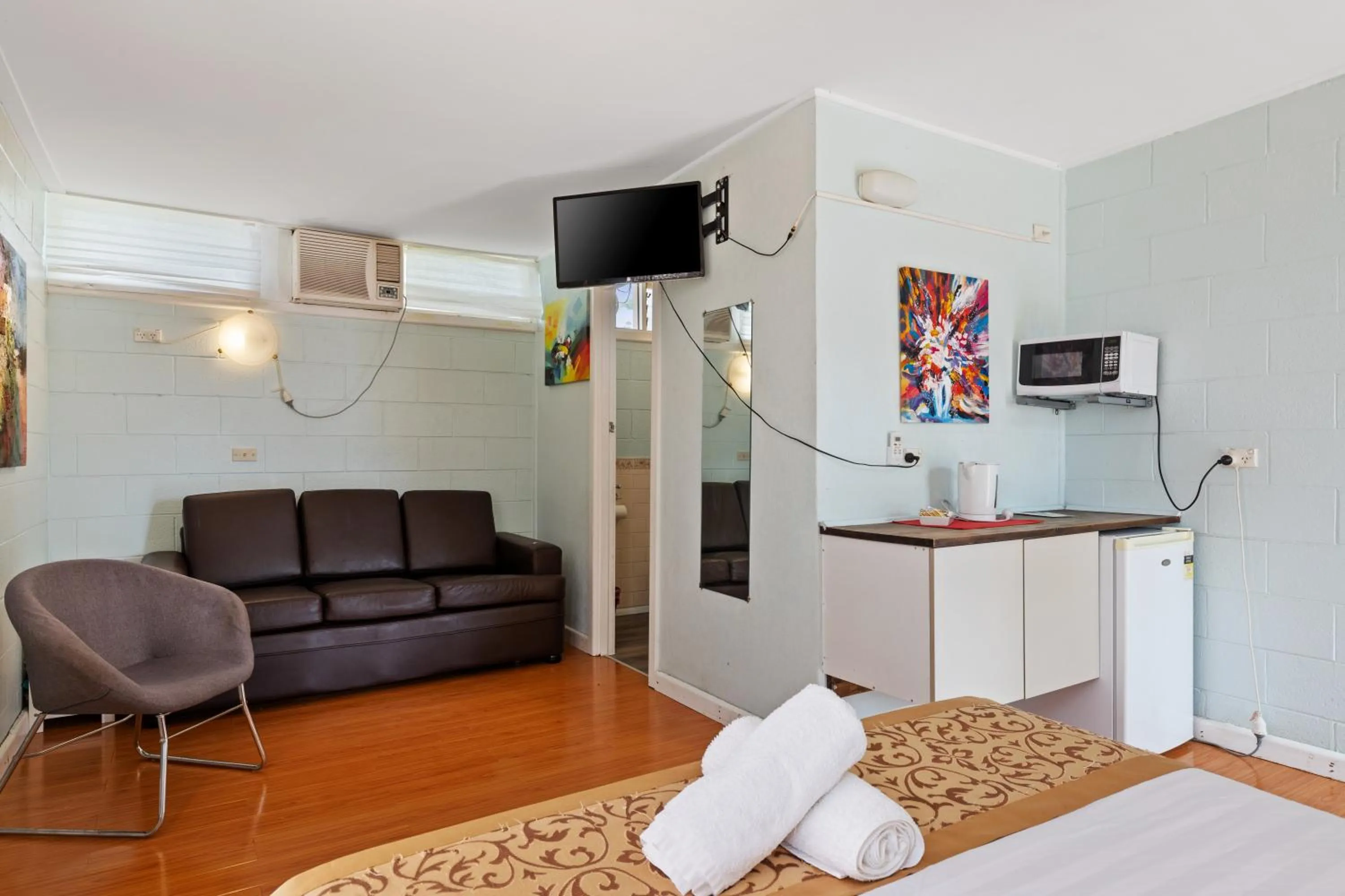 Bed in Gazebo Motor Inn - Strathmerton