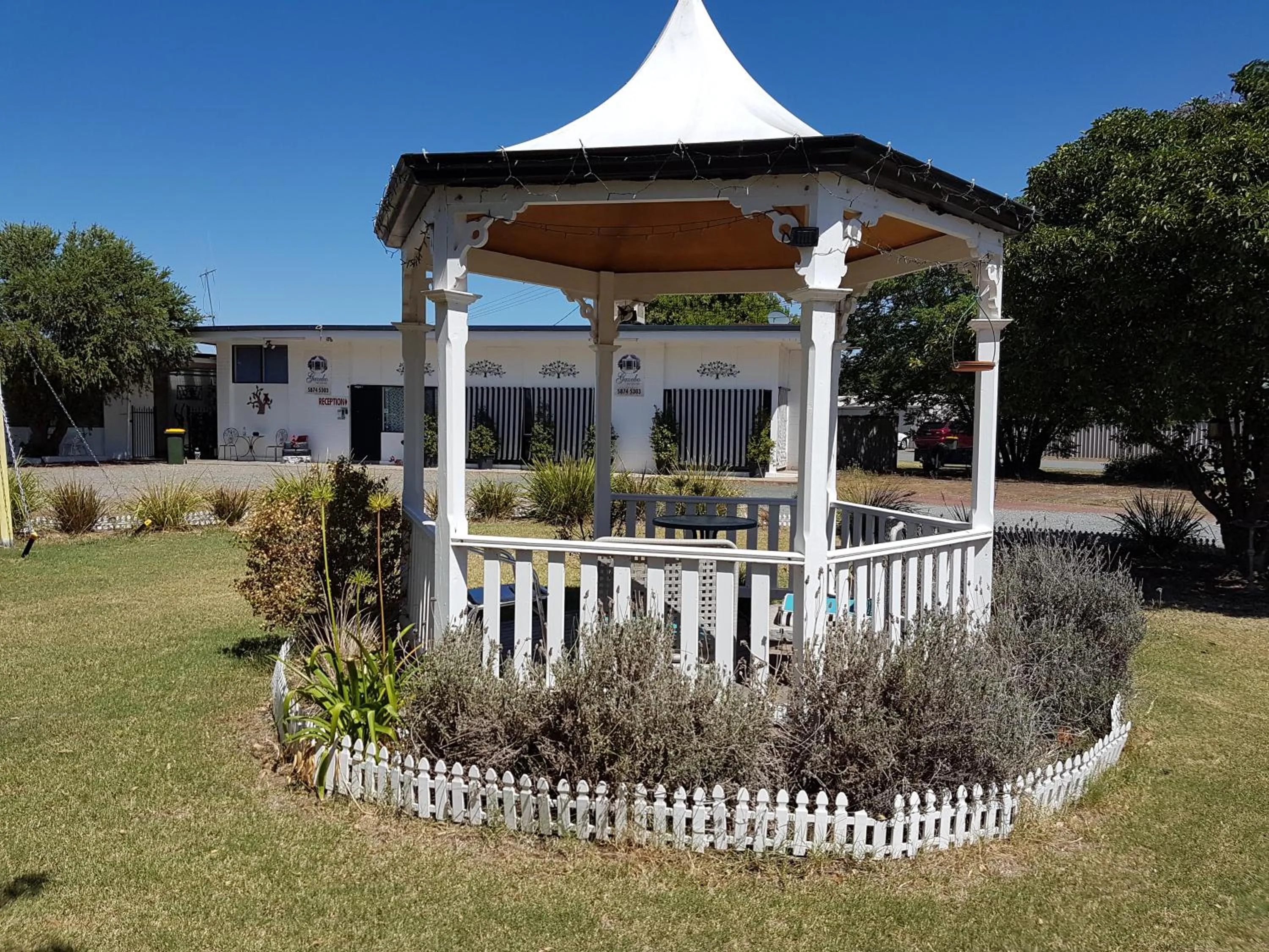 Facade/entrance in Gazebo Motor Inn - Strathmerton