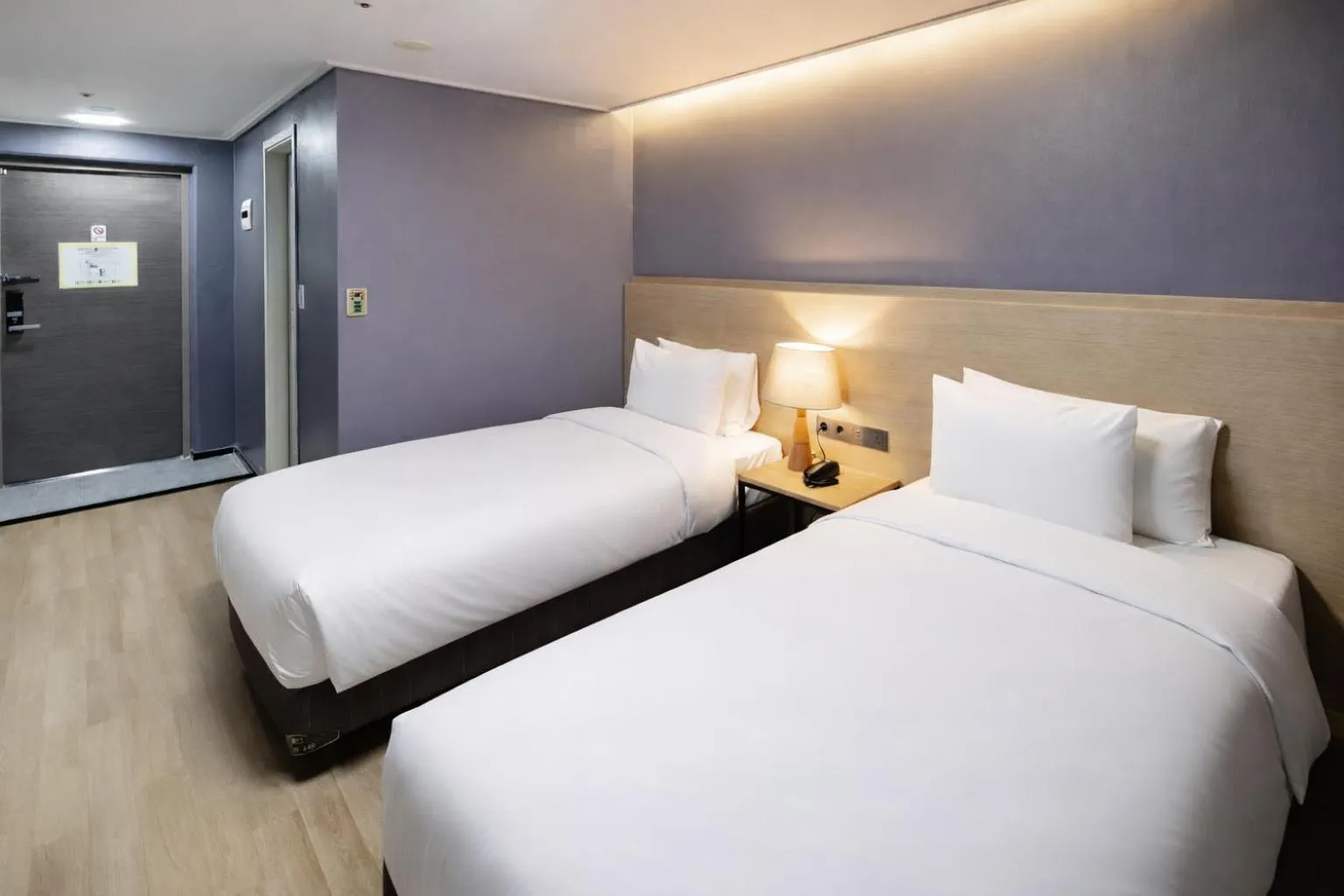 Photo of the whole room, Bed in Hotel Bernoui Seoul