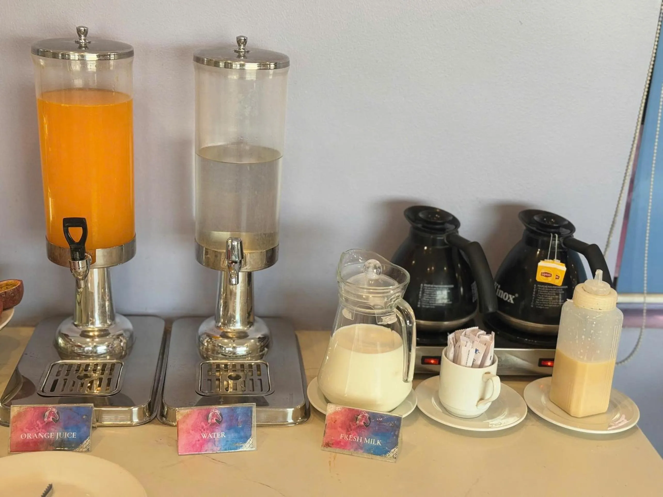 Restaurant/places to eat in Skyline Hanoi Hotel