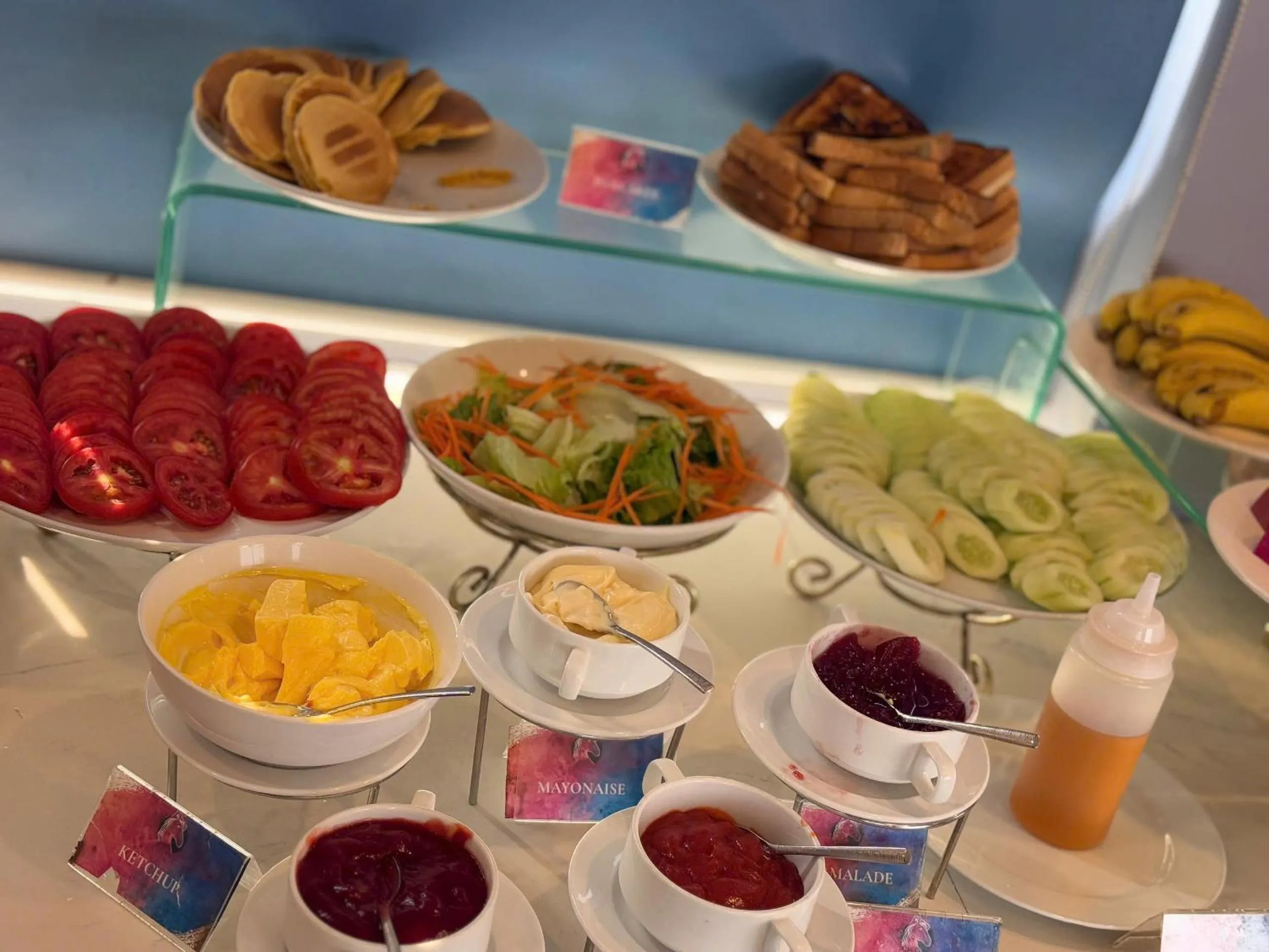 Restaurant/places to eat in Skyline Hanoi Hotel