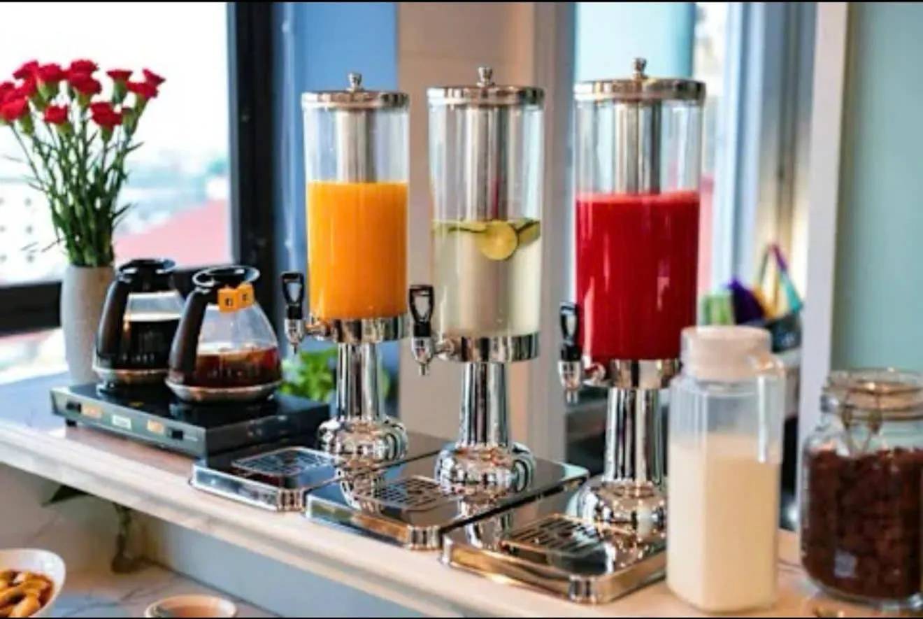 Restaurant/places to eat in Skyline Hanoi Hotel