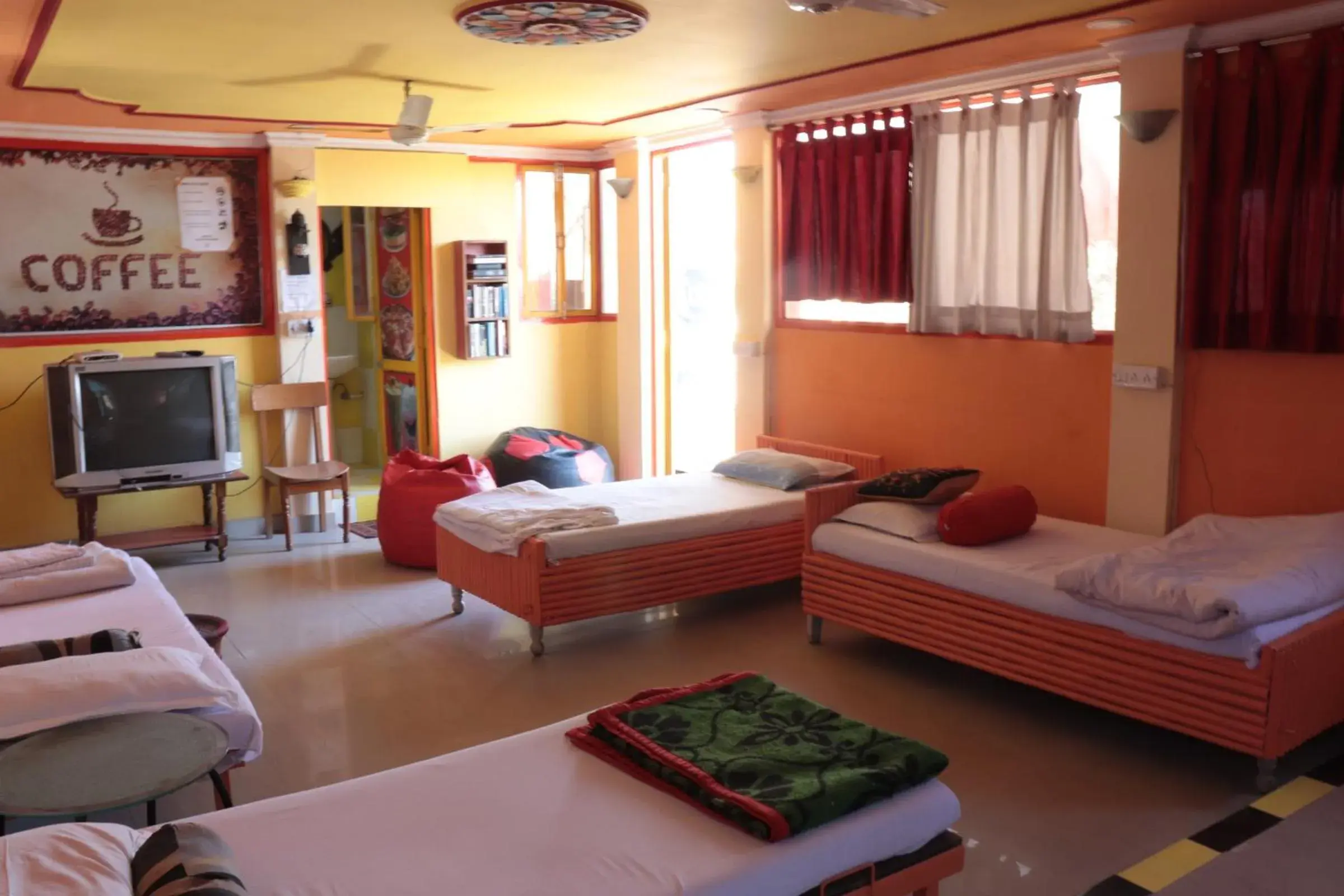 4-Bed Male Dormitory Room in Govind Hotel 4-Bed Male Dormitory Room in Govind Hotel
