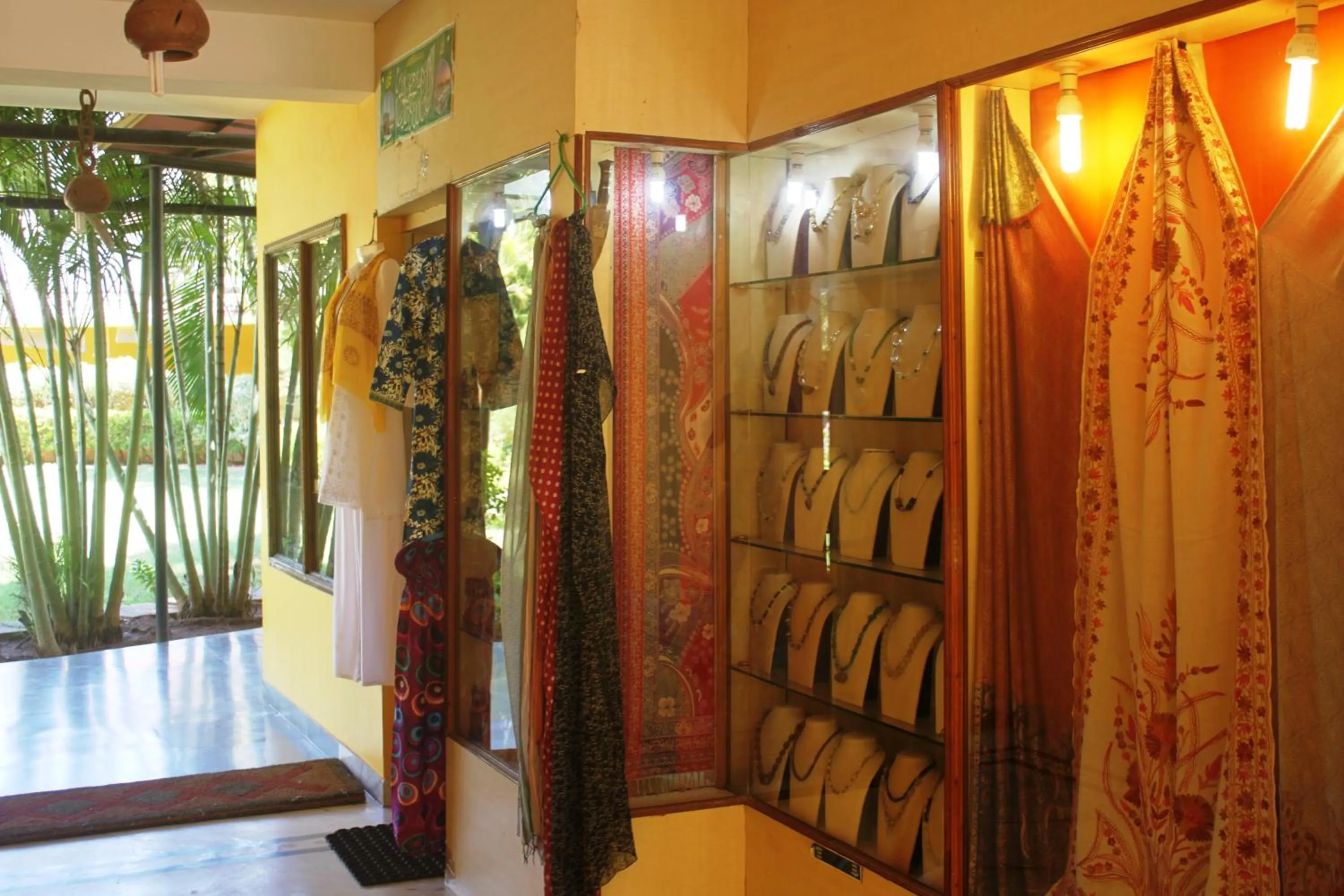 On-site shops in Sterling Arunai Anantha - Tiruvannamalai