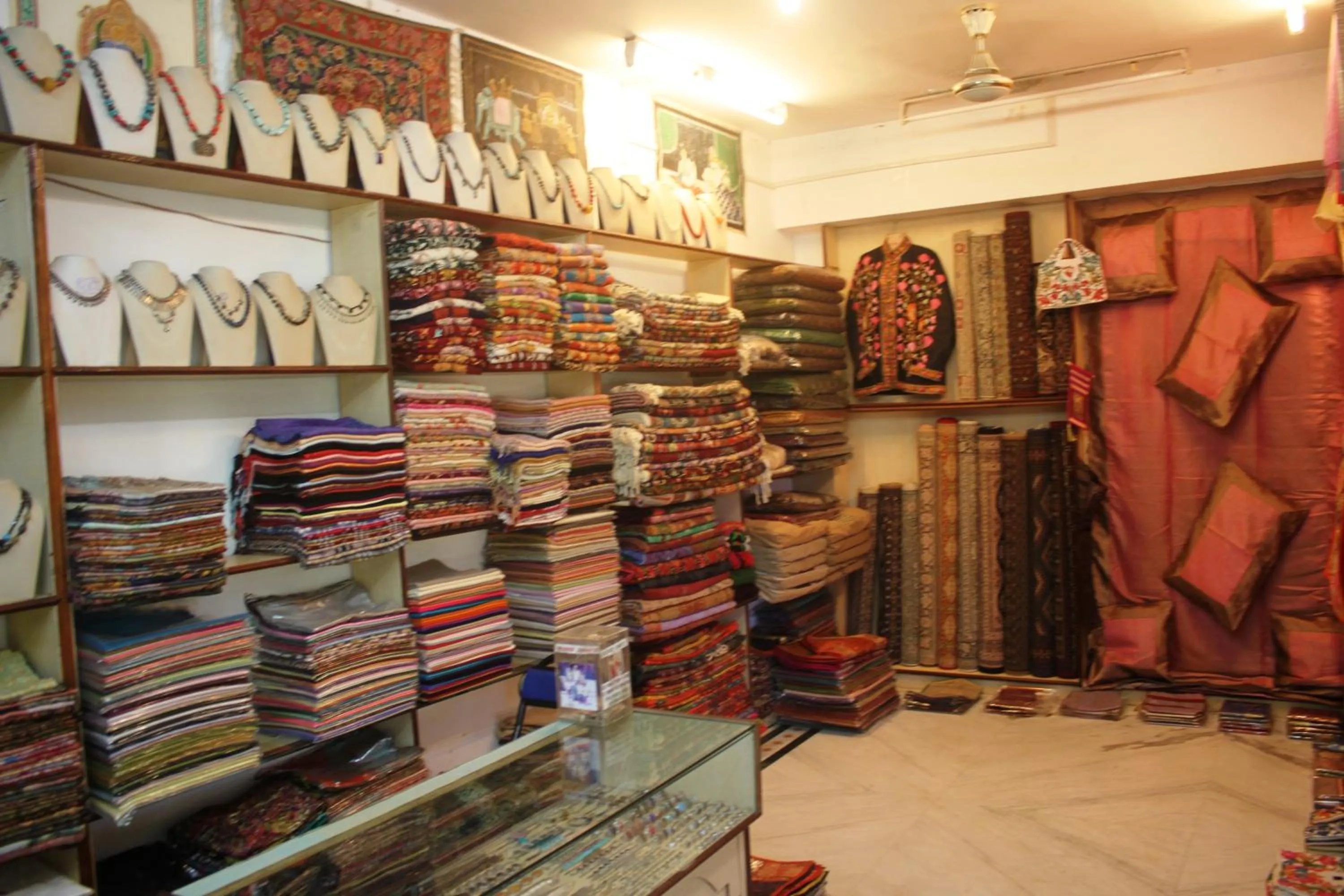 On-site shops in Sterling Arunai Anantha - Tiruvannamalai