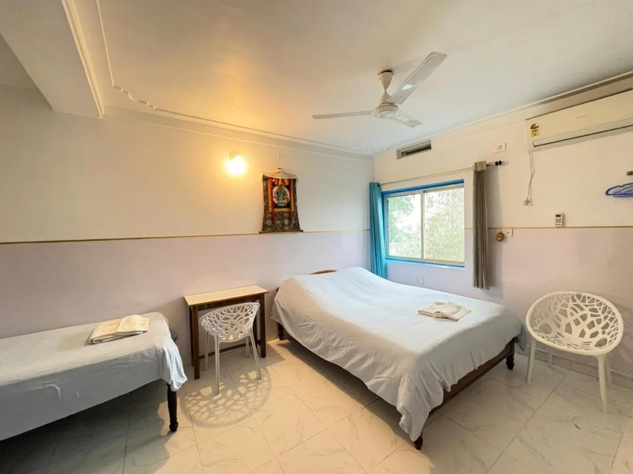 Bedroom, Bed in Tara Guest House